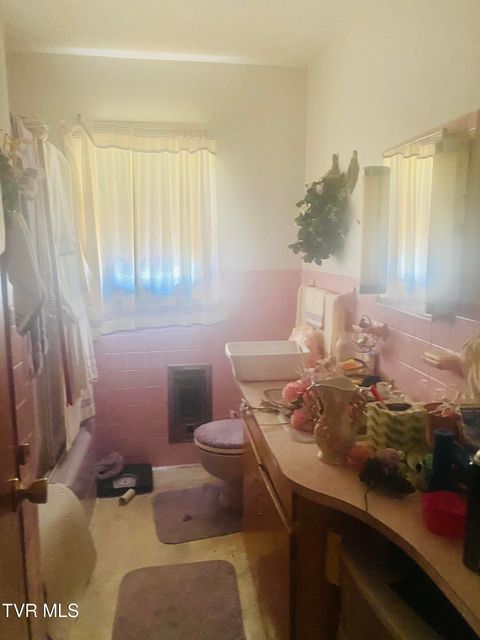 Tiny photo for 1820 Pine Orchard Road, Butler, TN 37640 (MLS # 9982329)