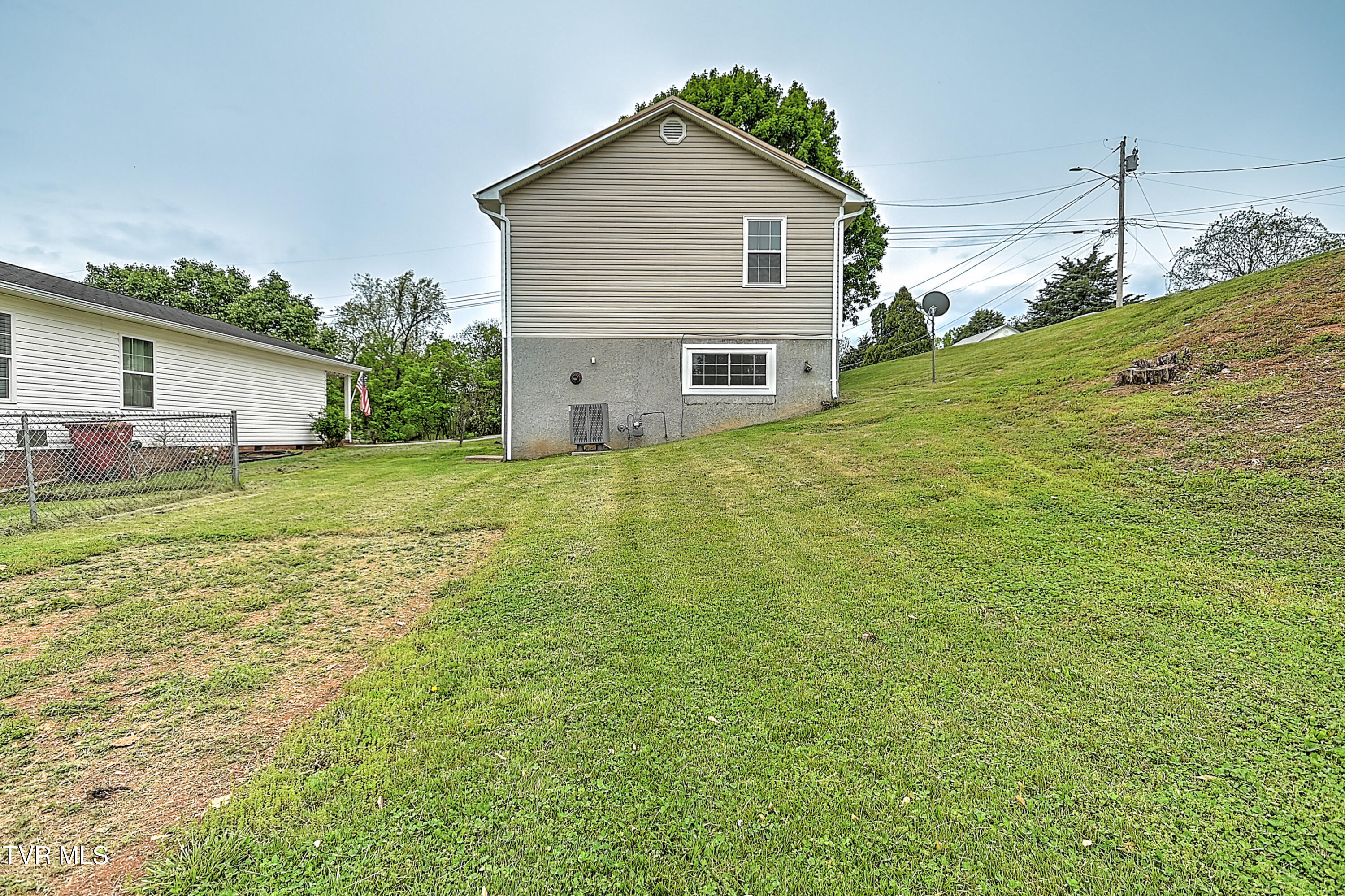 614 Davis Street, Johnson City, Tennessee image 36