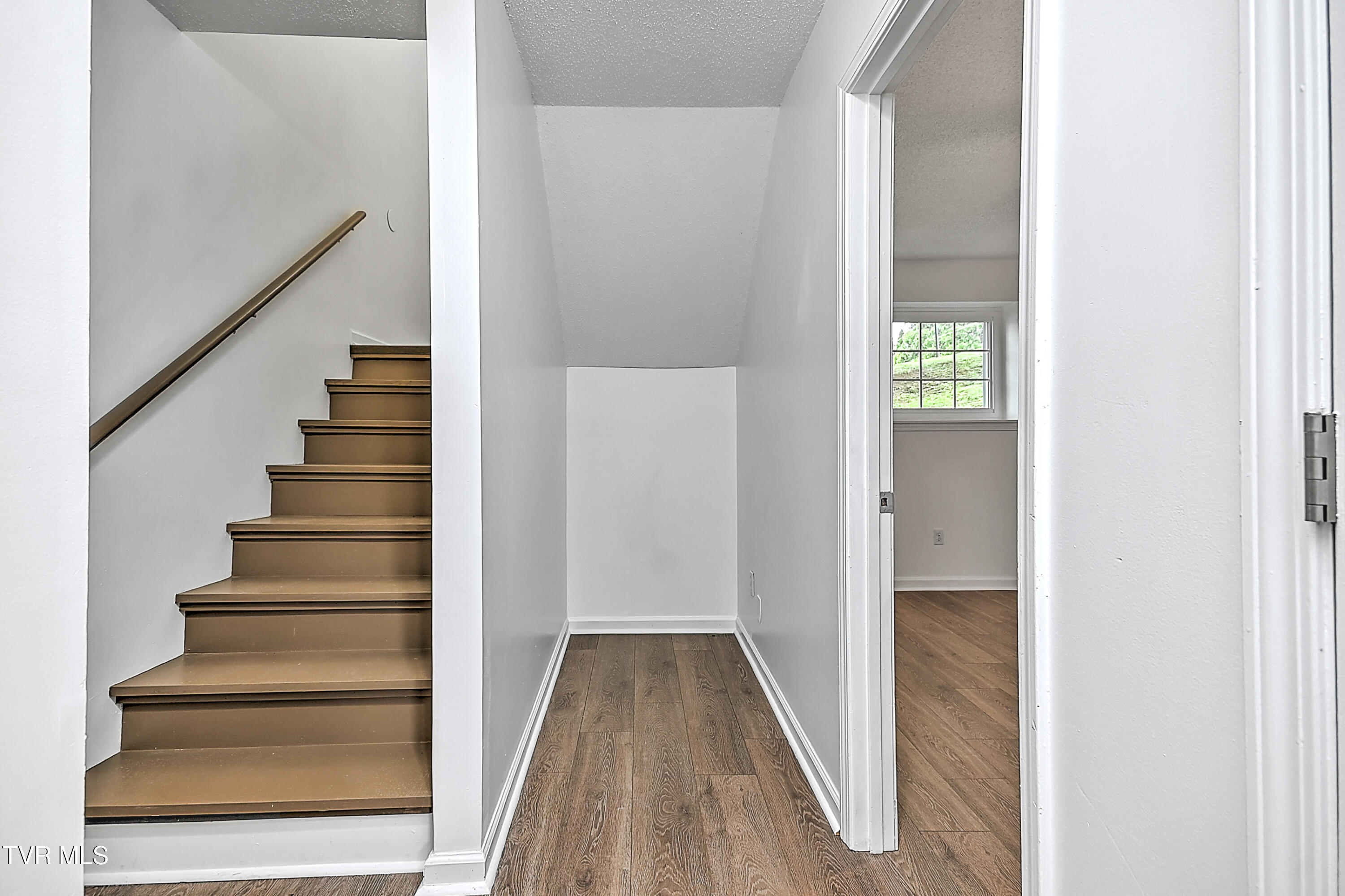 614 Davis Street, Johnson City, Tennessee image 25