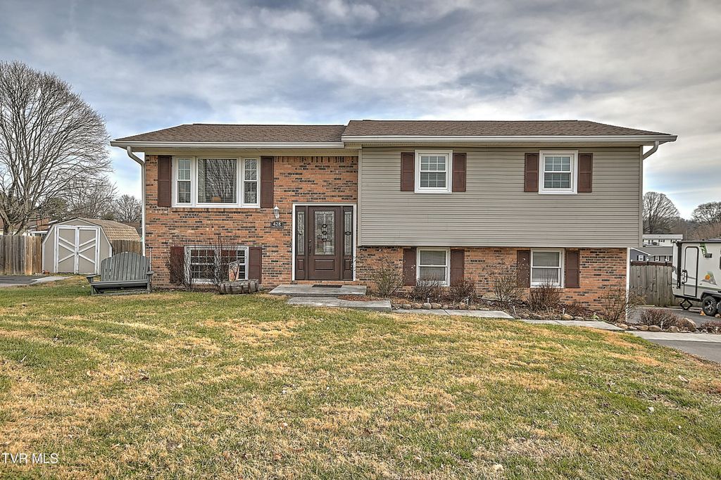 Photo of 428 Timber Oak Drive, Bristol, VA 24201 (MLS # 9989770)