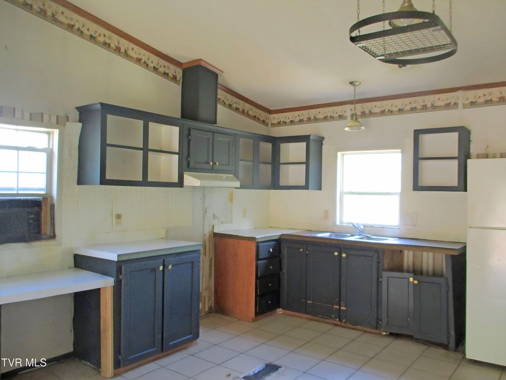 Photo of 6927 Moccasin Valley Road, Lebanon, VA 24266 (MLS # 9982159)