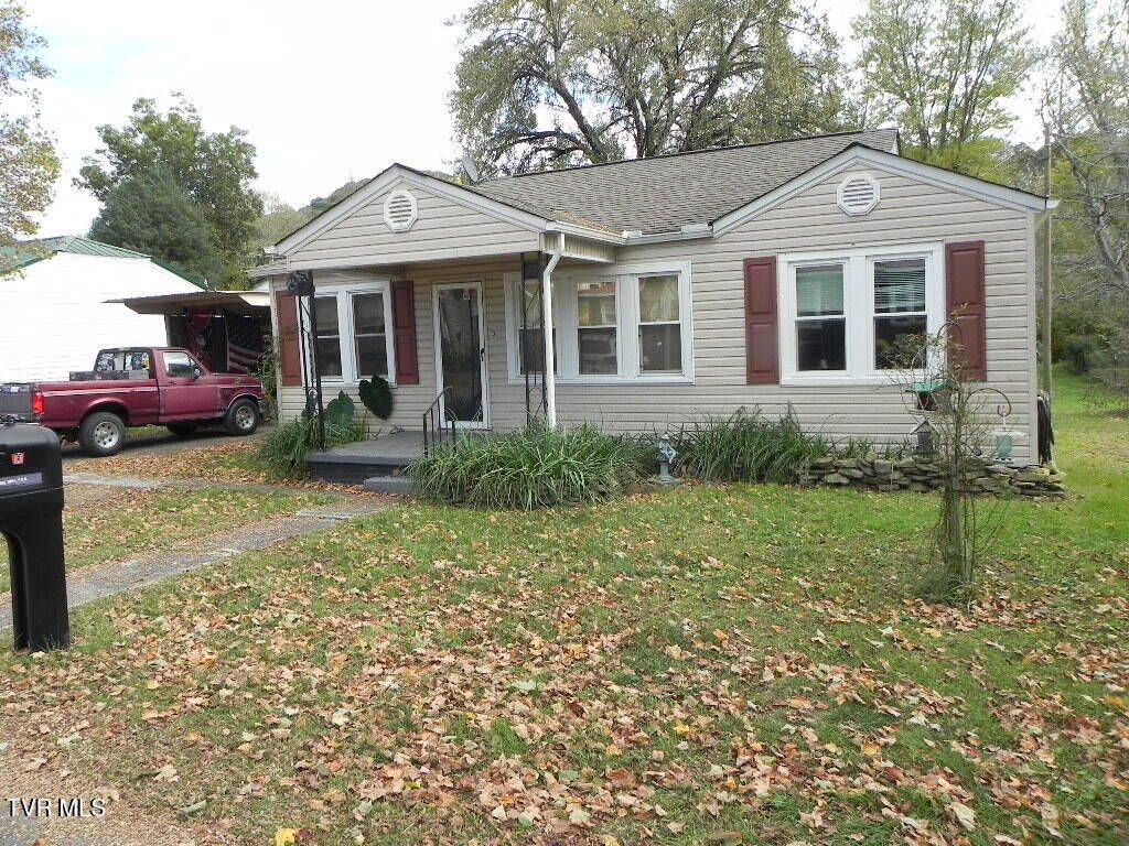 Photo of 404 Market Street, Rogersville, TN 37857 (MLS # 9987463)