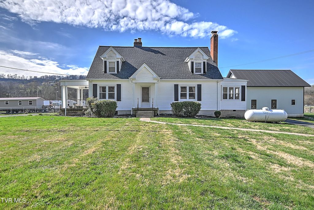 Photo of 4855 Bloomingdale Road, Kingsport, TN 37660 (MLS # 9992601)