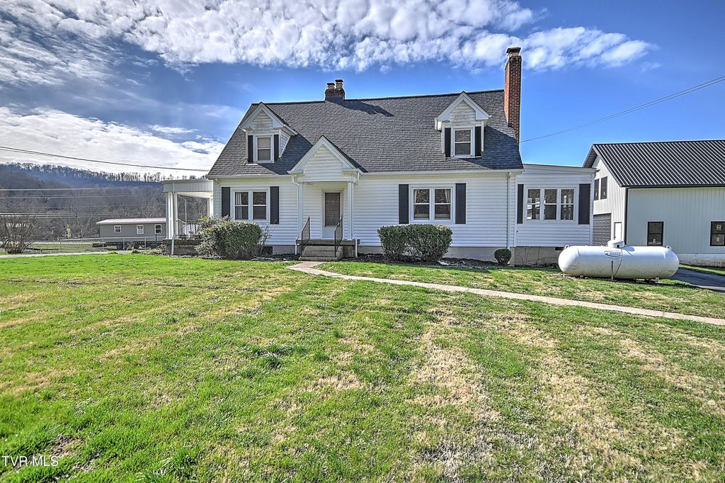 Photo of 4855 Bloomingdale Road, Kingsport, TN 37660 (MLS # 9992601)