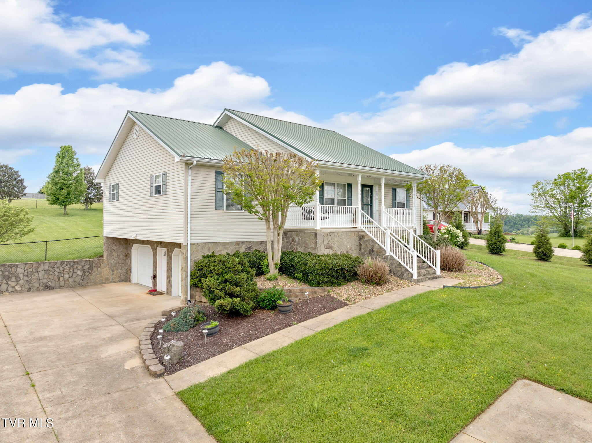 6070 Jones Bridge Road, Greeneville, Tennessee image 2