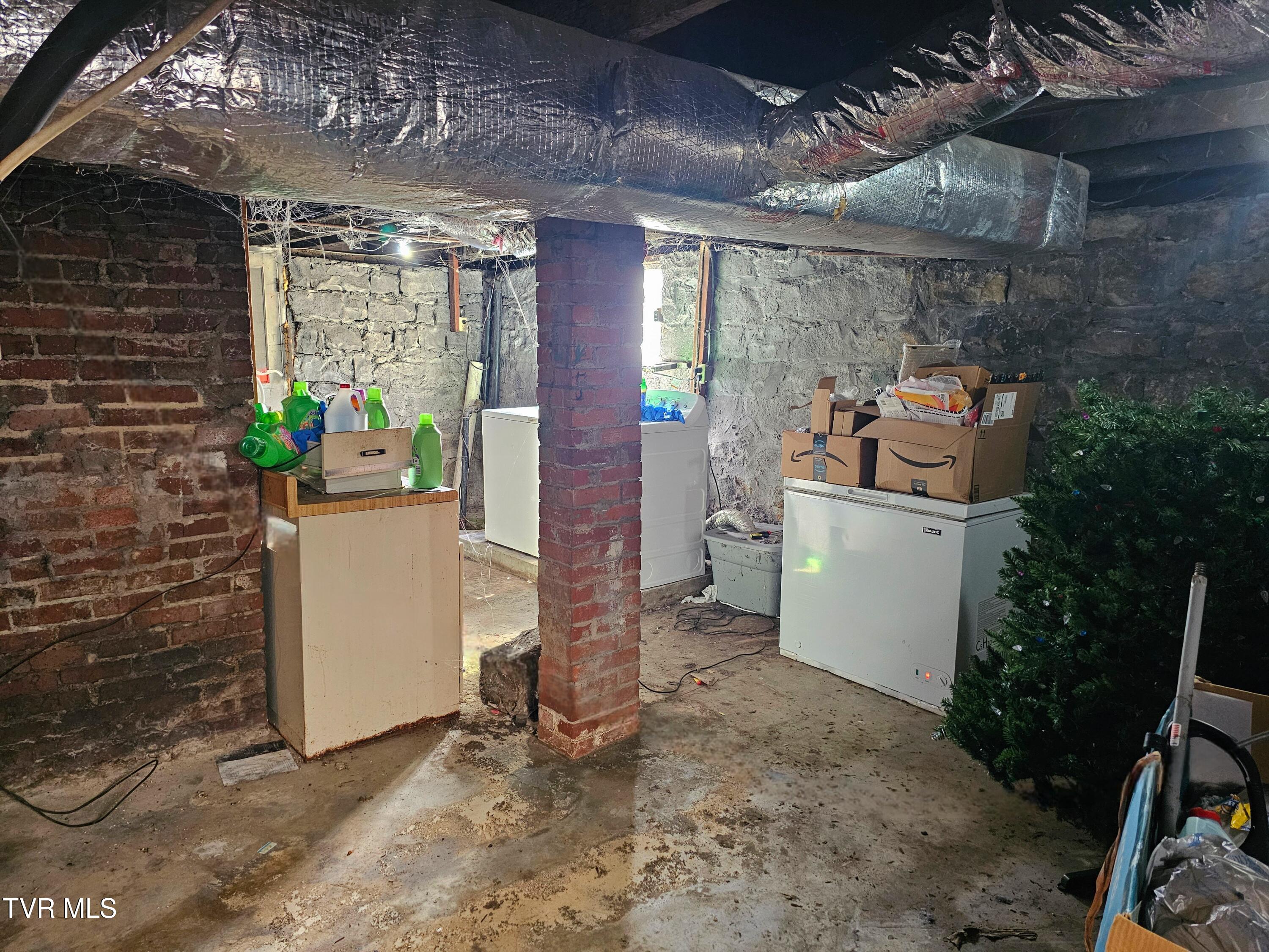 311 Spruce Street, Appalachia, Virginia image 36