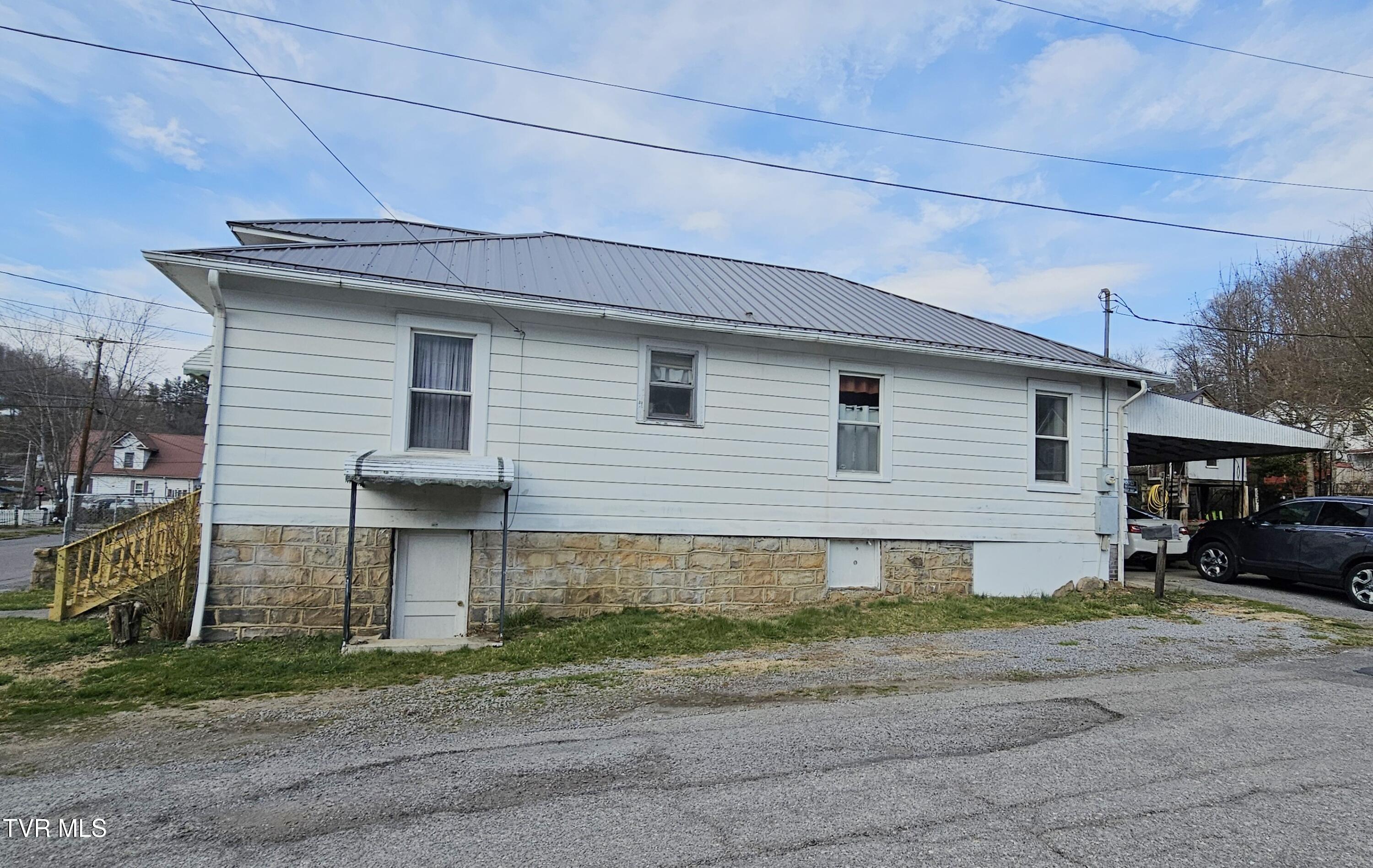 311 Spruce Street, Appalachia, Virginia image 4