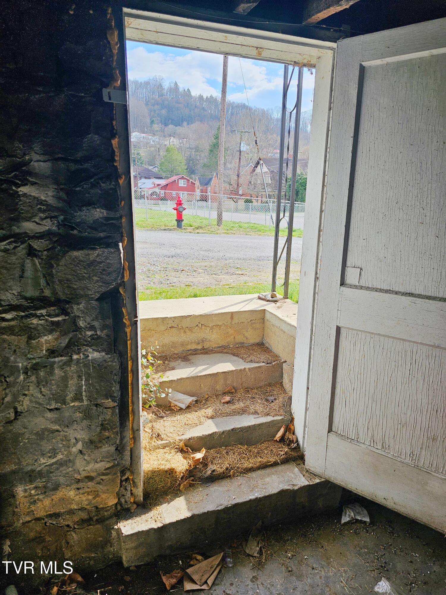 311 Spruce Street, Appalachia, Virginia image 32