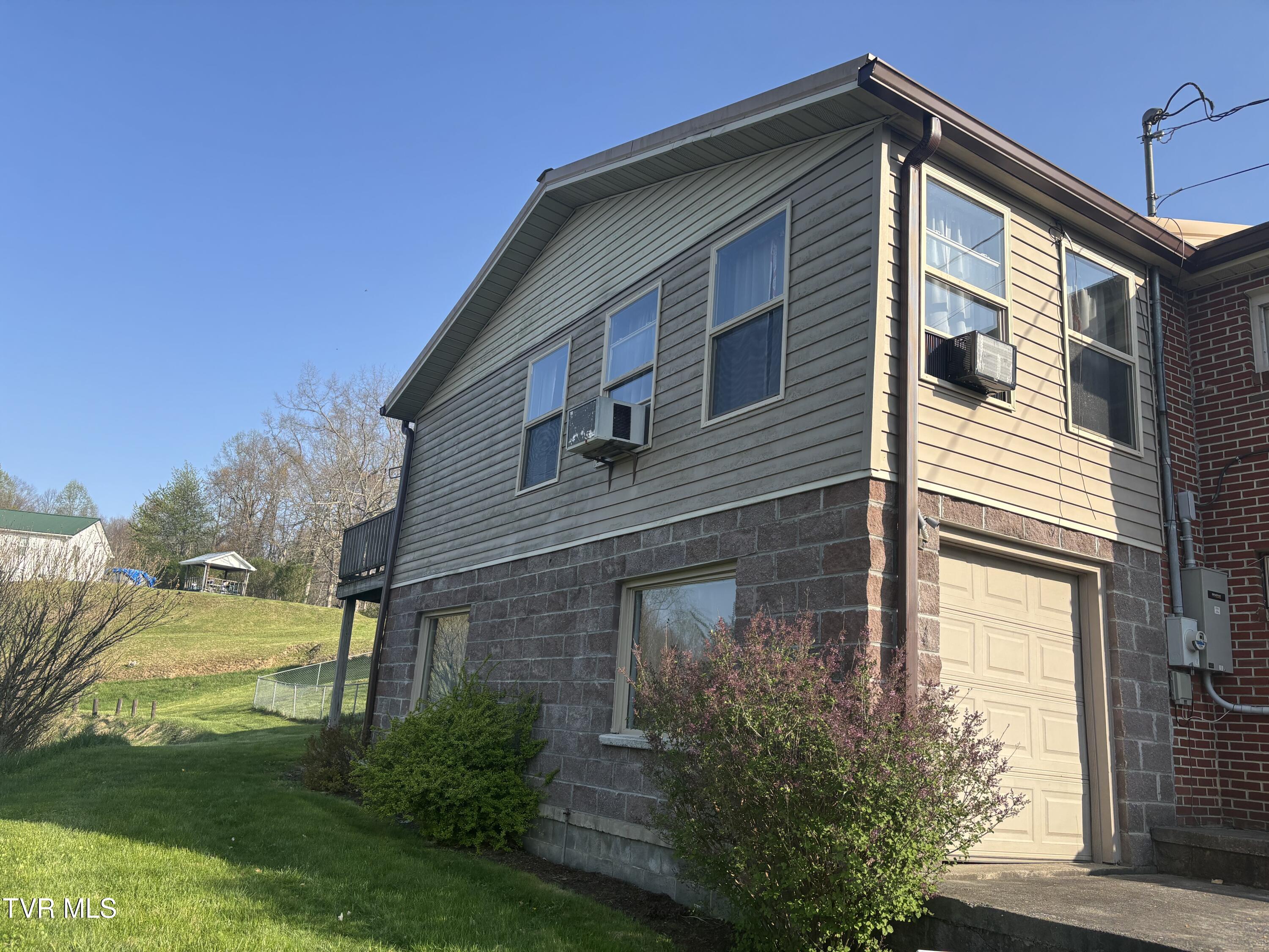 490 Delaney Lane, Clintwood, Virginia image 8