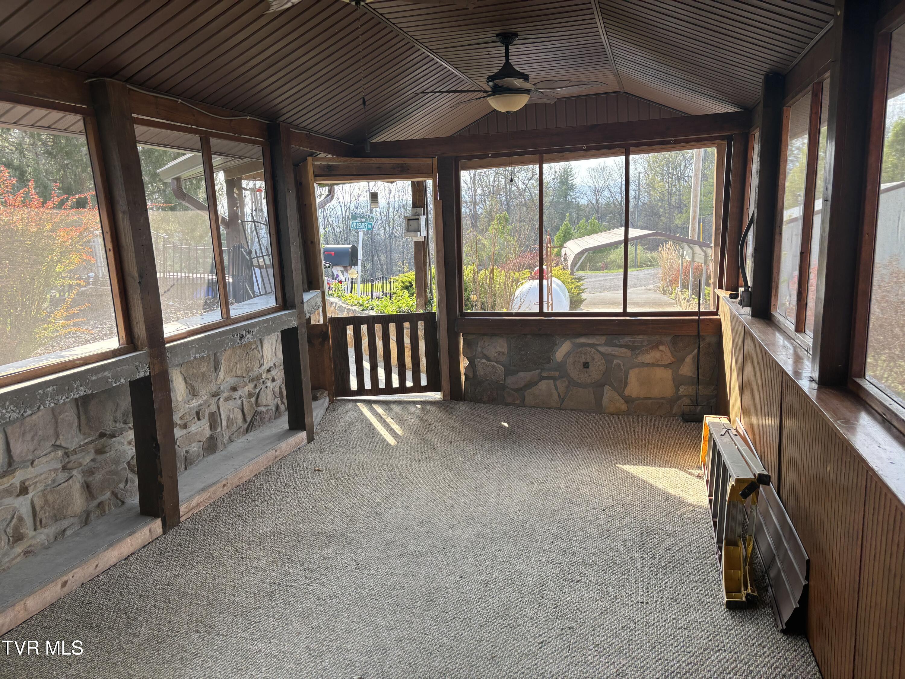 490 Delaney Lane, Clintwood, Virginia image 24