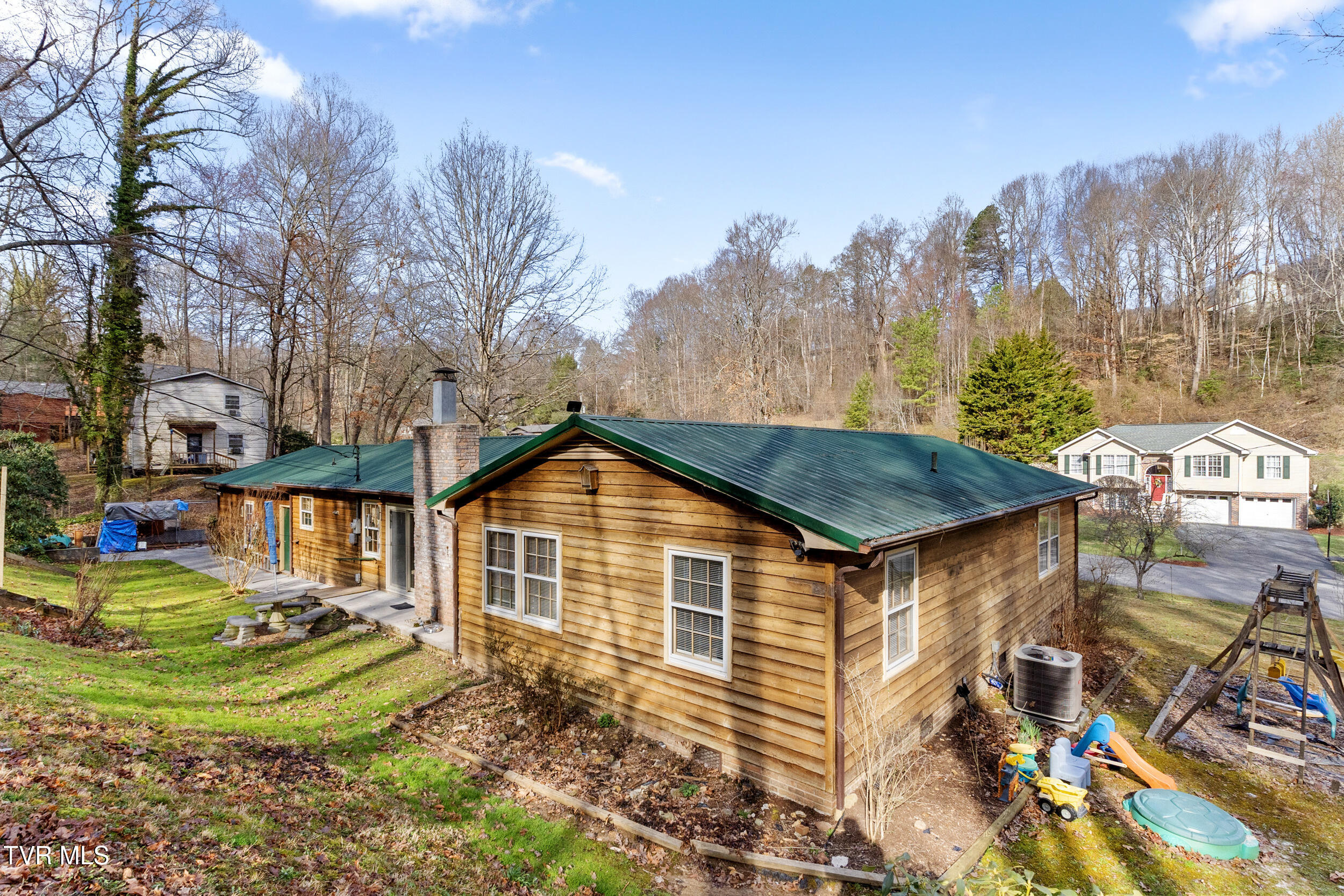 1628 Valleyview Drive, Big Stone Gap, Virginia image 9