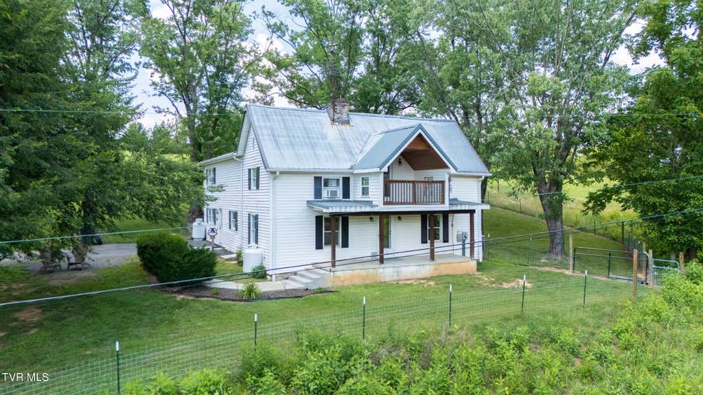 Photo of 208 Buffalo Road, Bluff City, TN 37618 (MLS # 9997463)