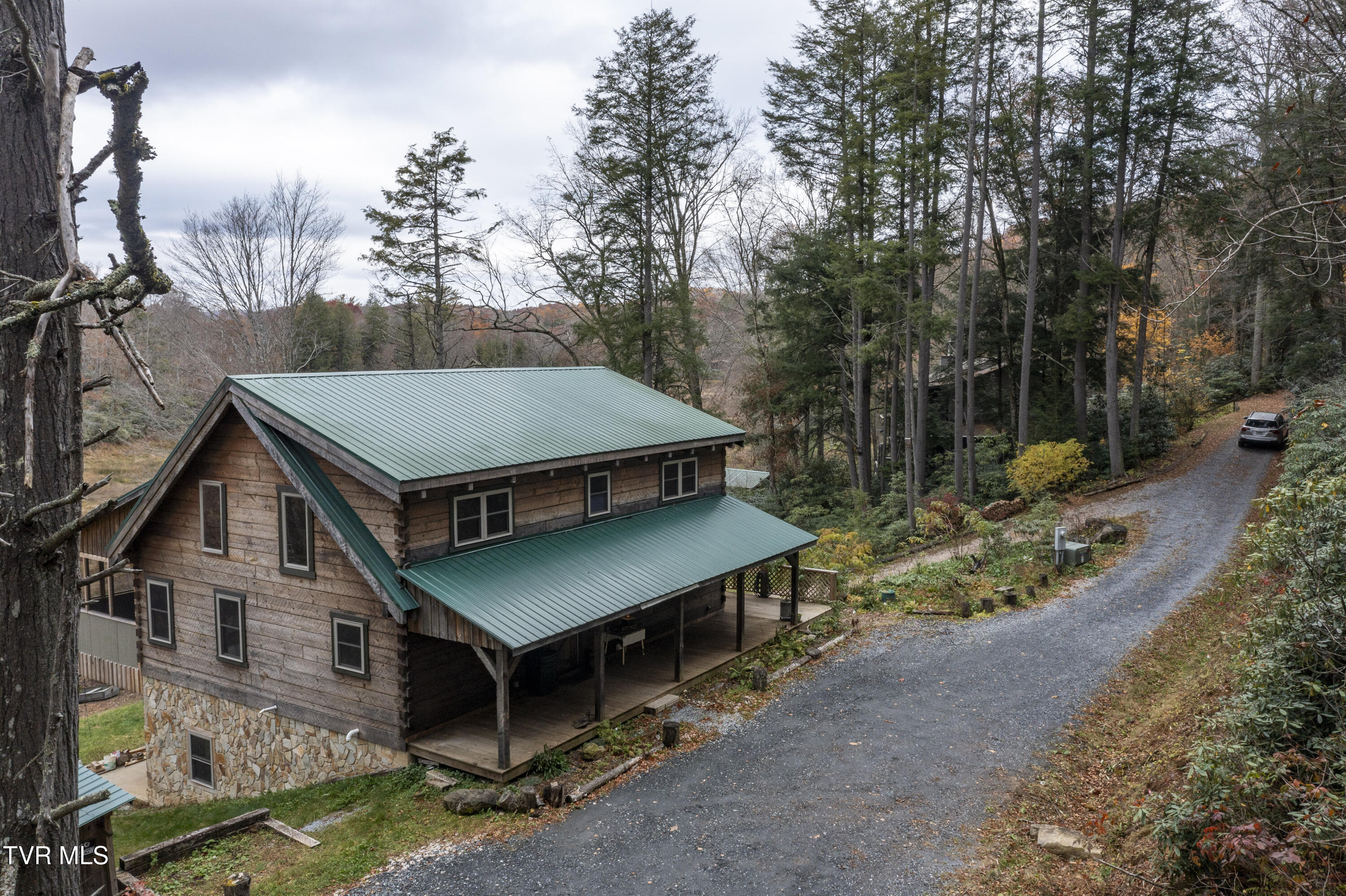 368 Ripshin Lake Road, Roan Mountain, Tennessee image 2