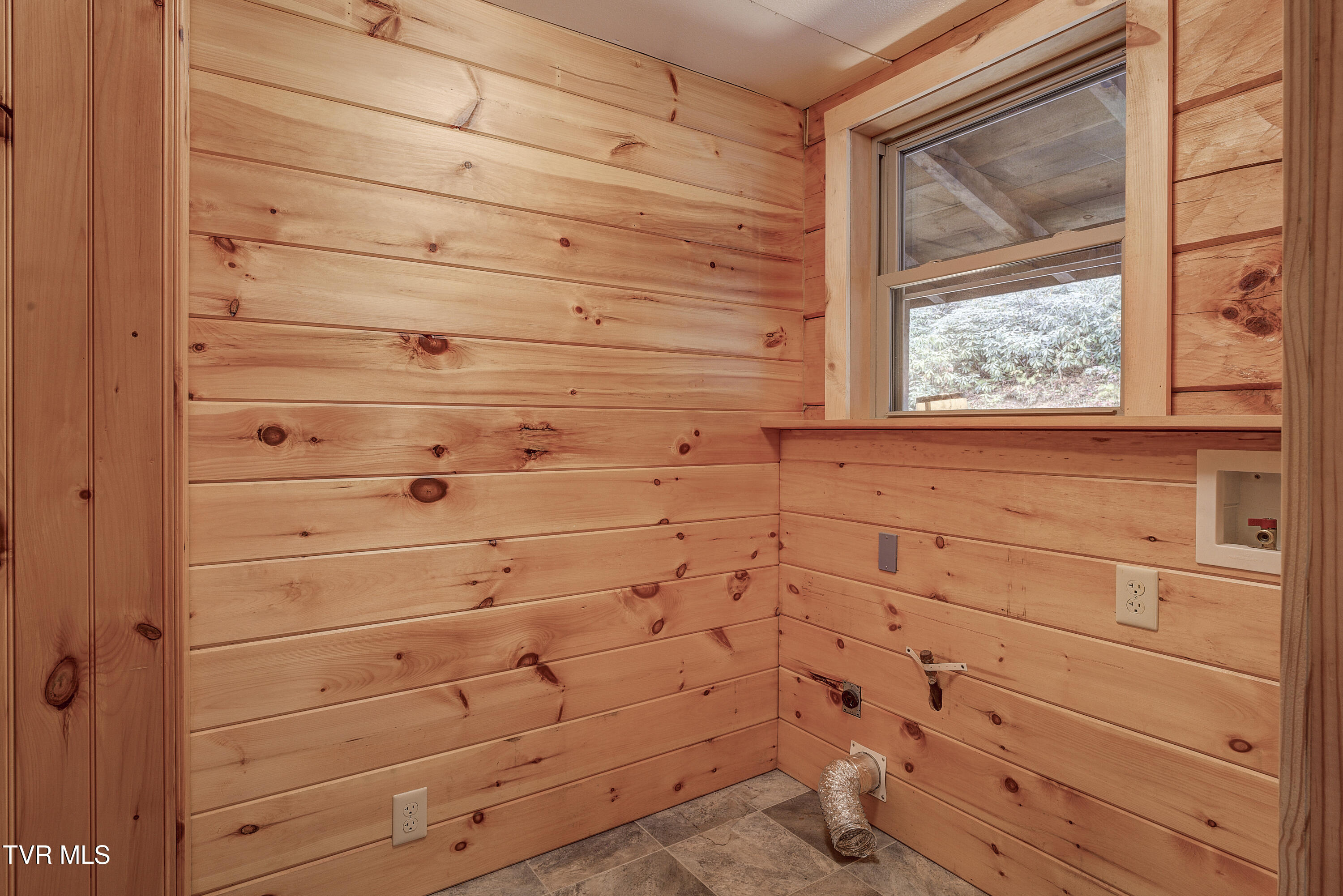 368 Ripshin Lake Road, Roan Mountain, Tennessee image 33