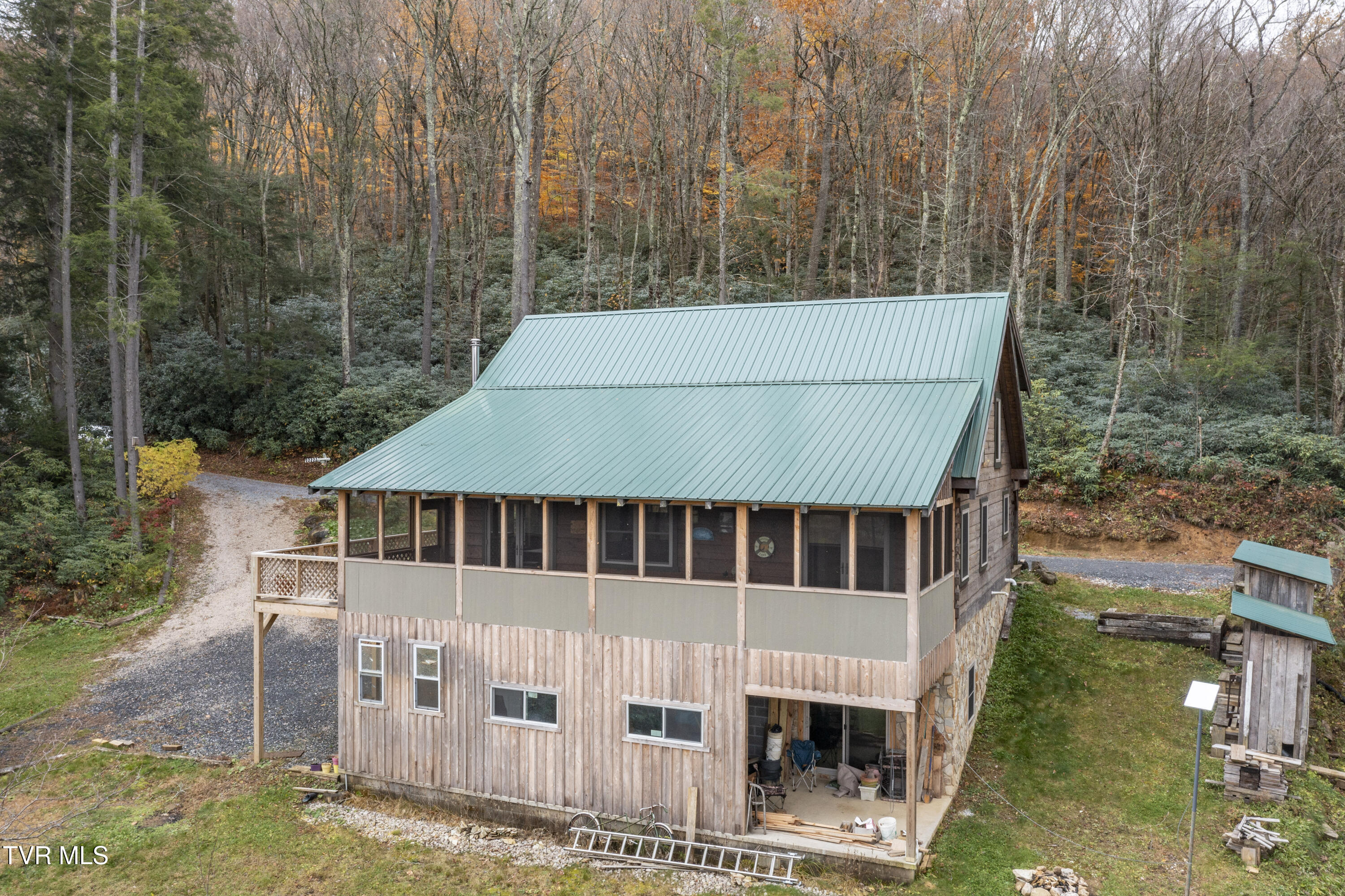 368 Ripshin Lake Road, Roan Mountain, Tennessee image 4