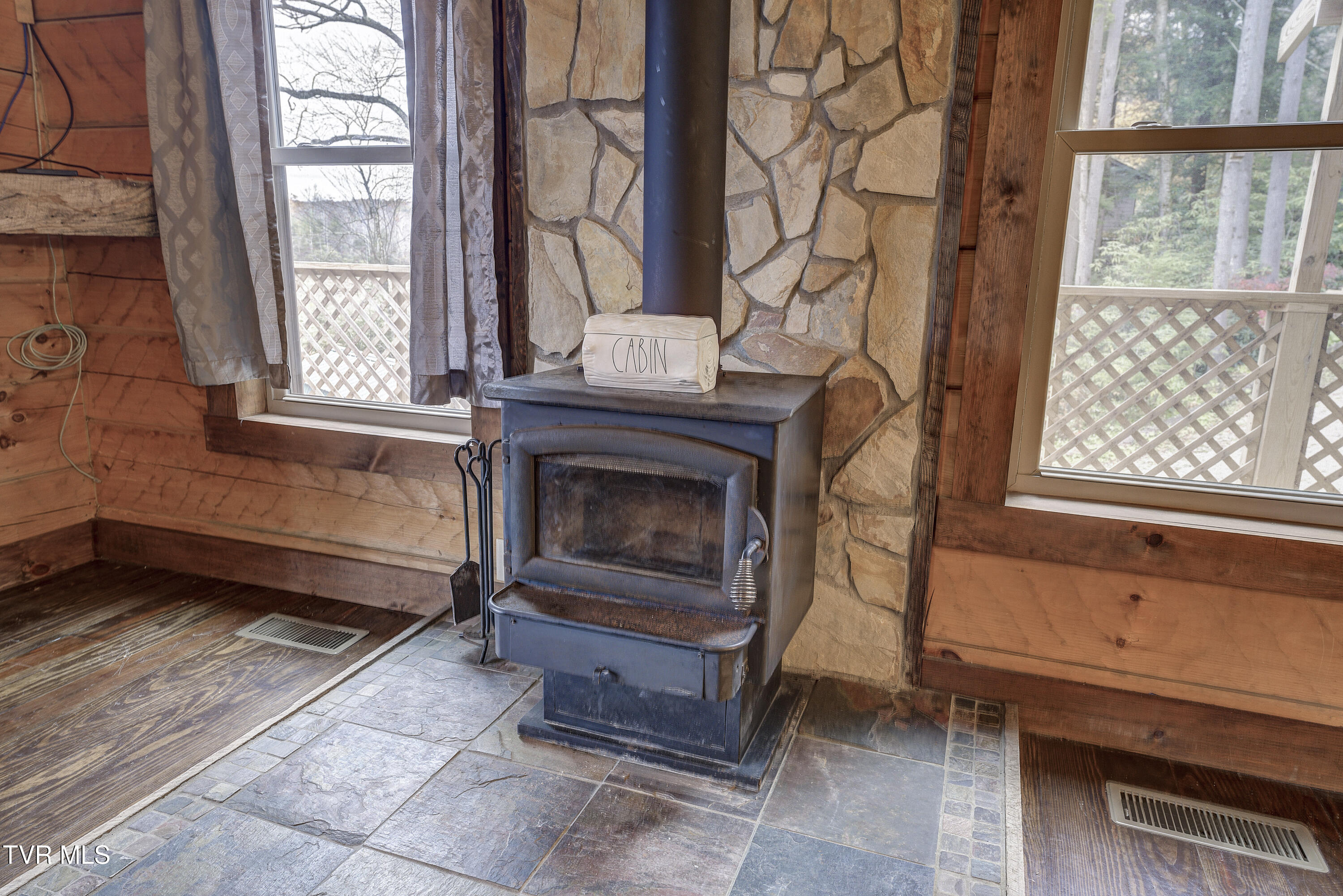 368 Ripshin Lake Road, Roan Mountain, Tennessee image 21