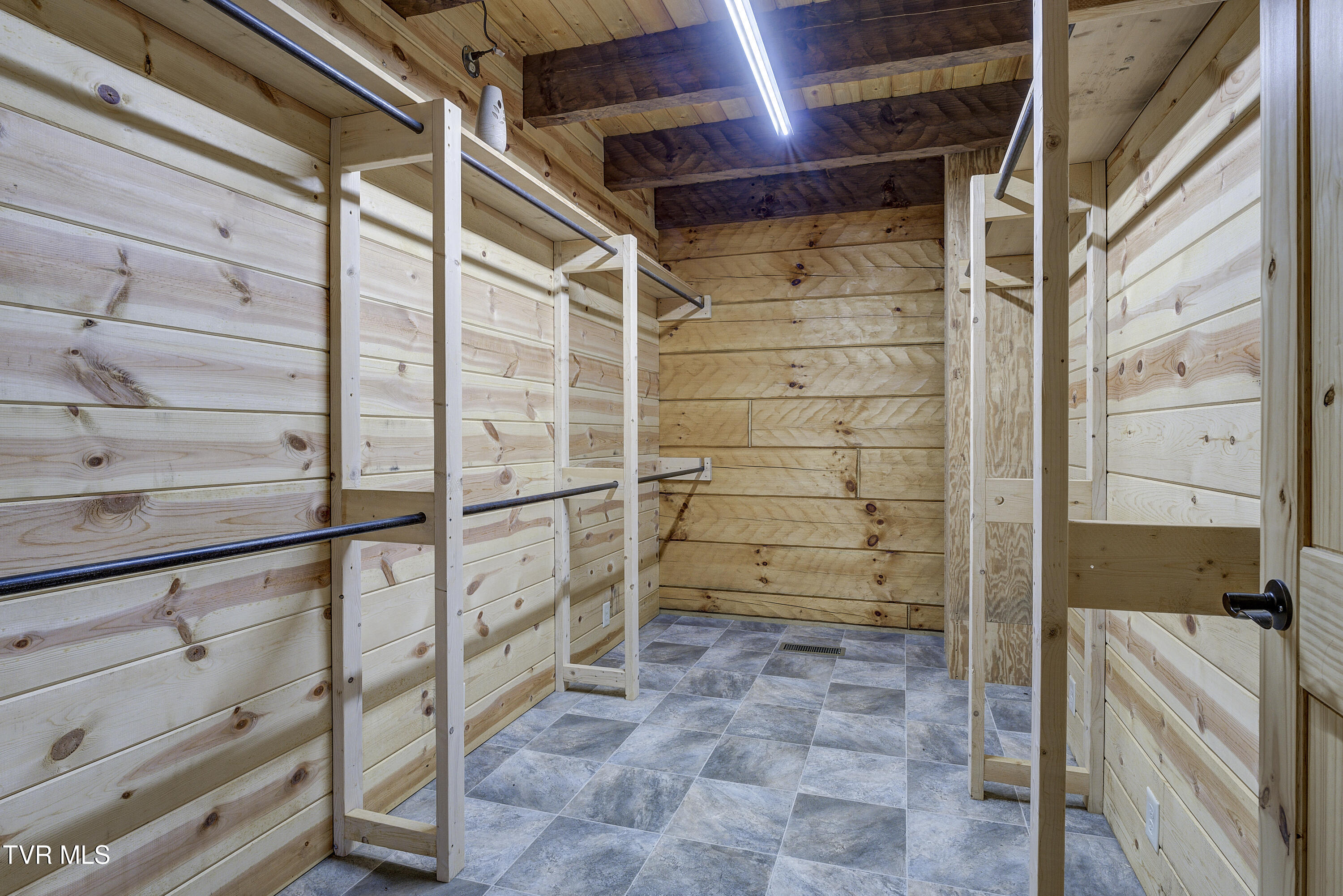 368 Ripshin Lake Road, Roan Mountain, Tennessee image 32