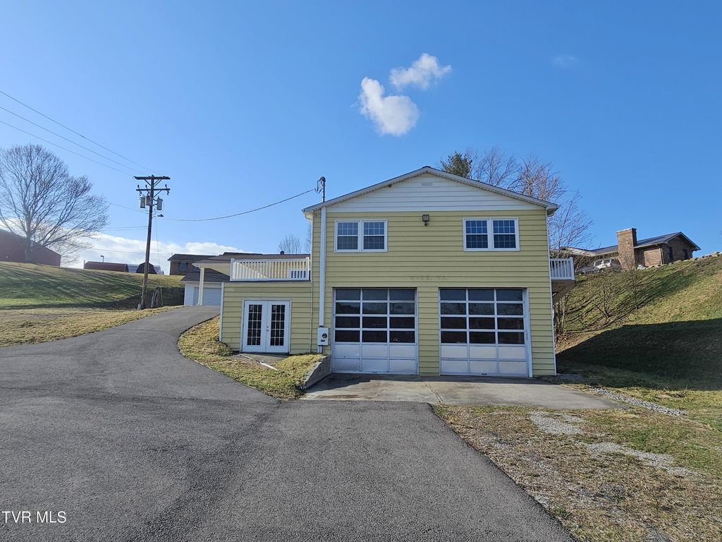 Photo of 5723 Eagle Avenue, Wise, VA 24293 (MLS # 9992439)