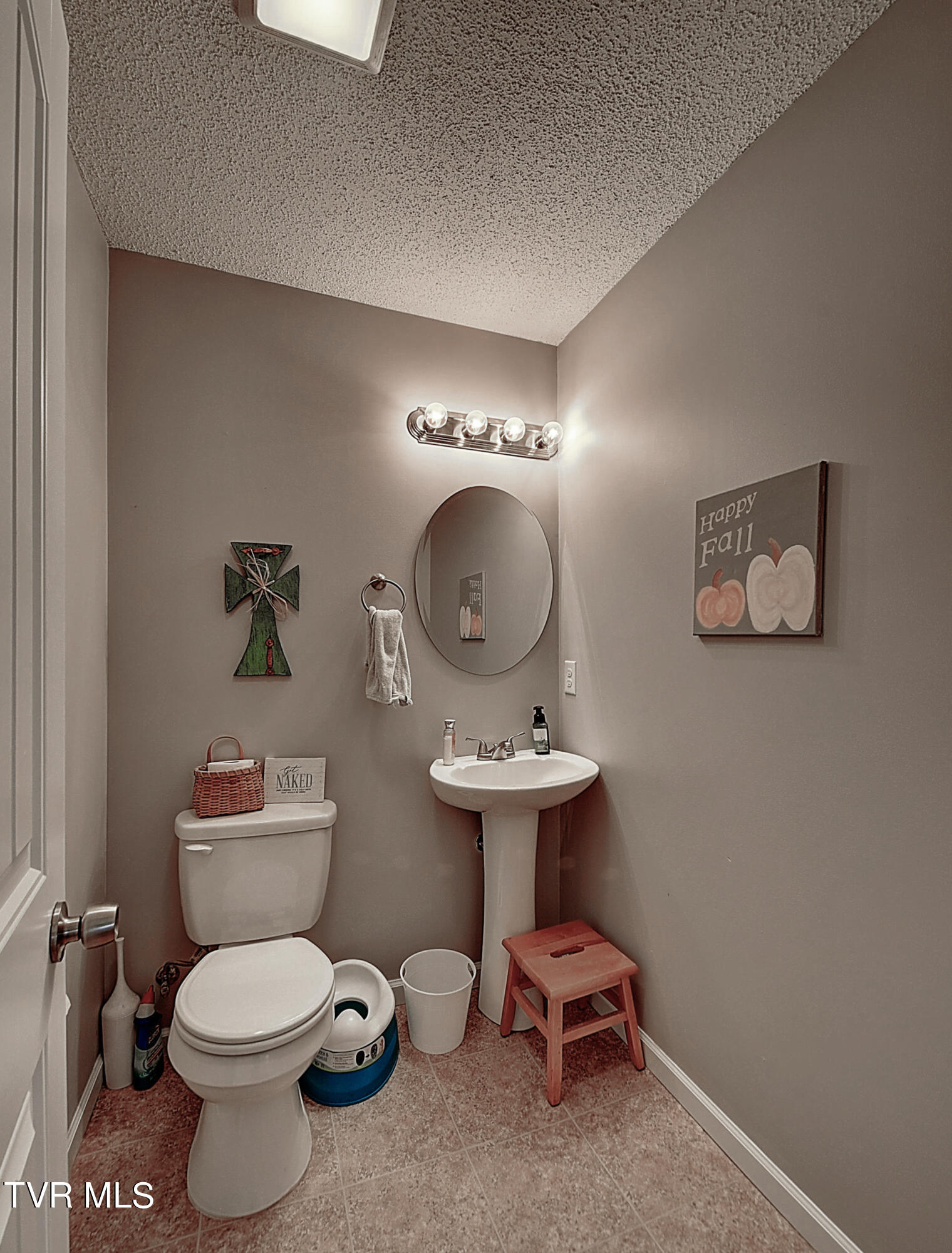 101 Violet Lane, Bluff City, Tennessee image 17