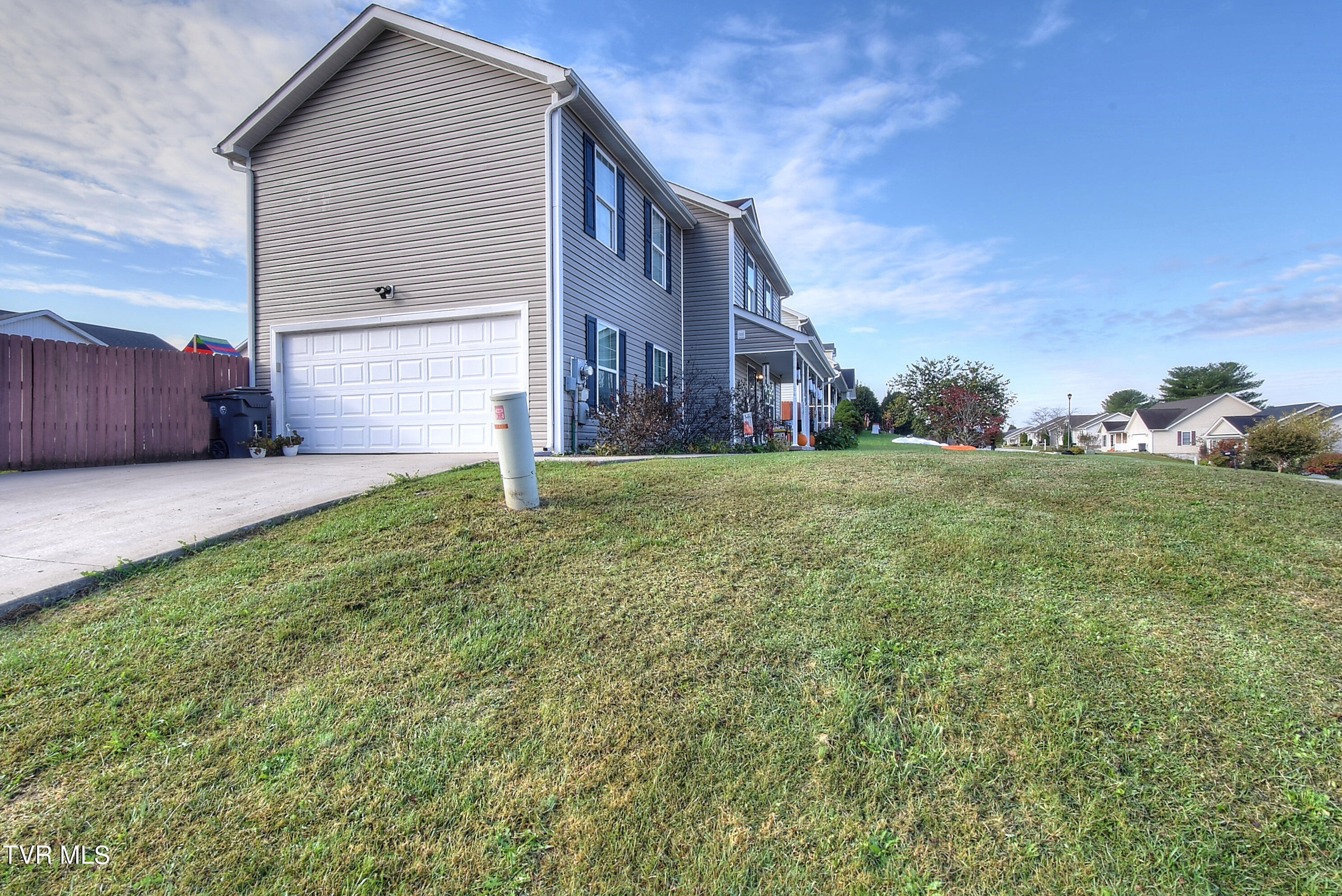 101 Violet Lane, Bluff City, Tennessee image 5