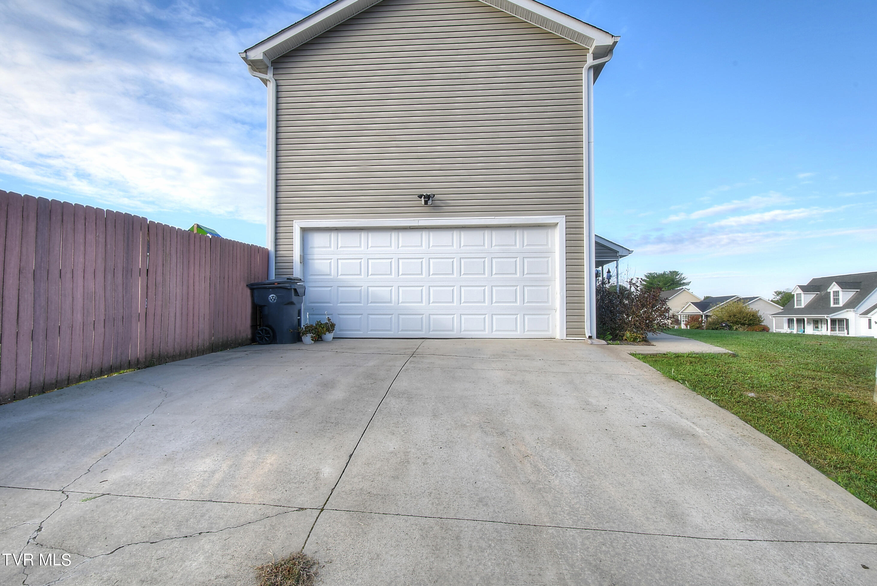 101 Violet Lane, Bluff City, Tennessee image 6