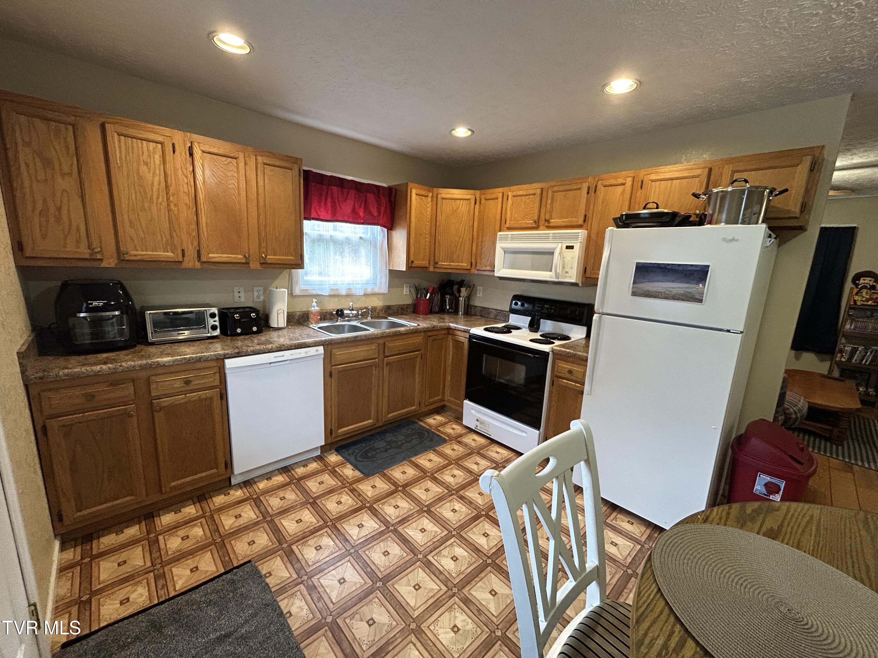 113 Addington Avenue, Wise, Virginia image 10