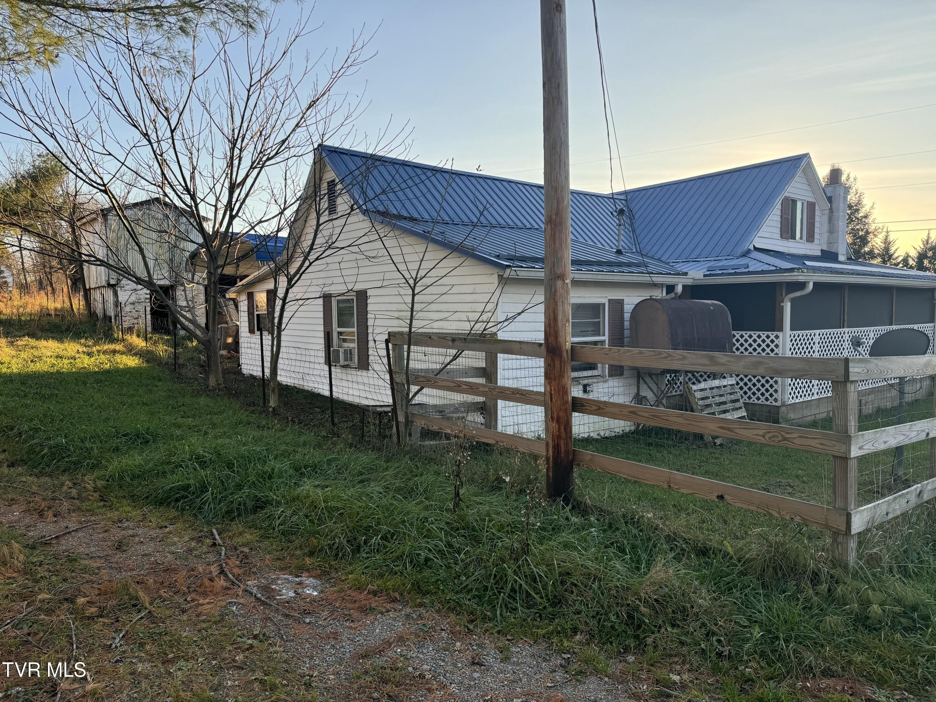 128 Georgia Street, Mountain City, Tennessee image 3