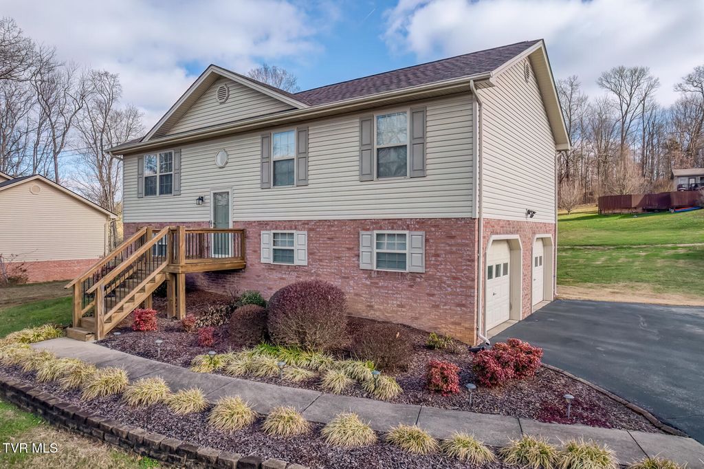 Photo of 384 Ford Creek Road, Gray, TN 37615 (MLS # 9988988)