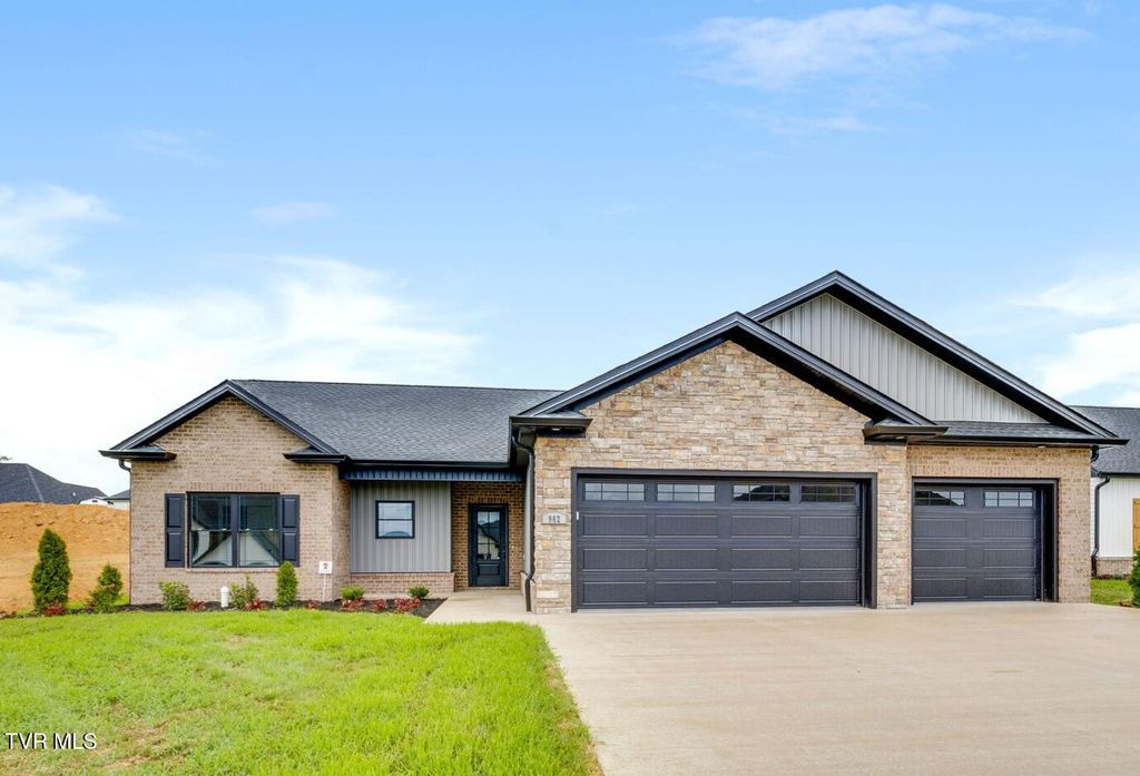 Photo of 962 Cabot Cove, Jonesborough, TN 37659 (MLS # 9998145)