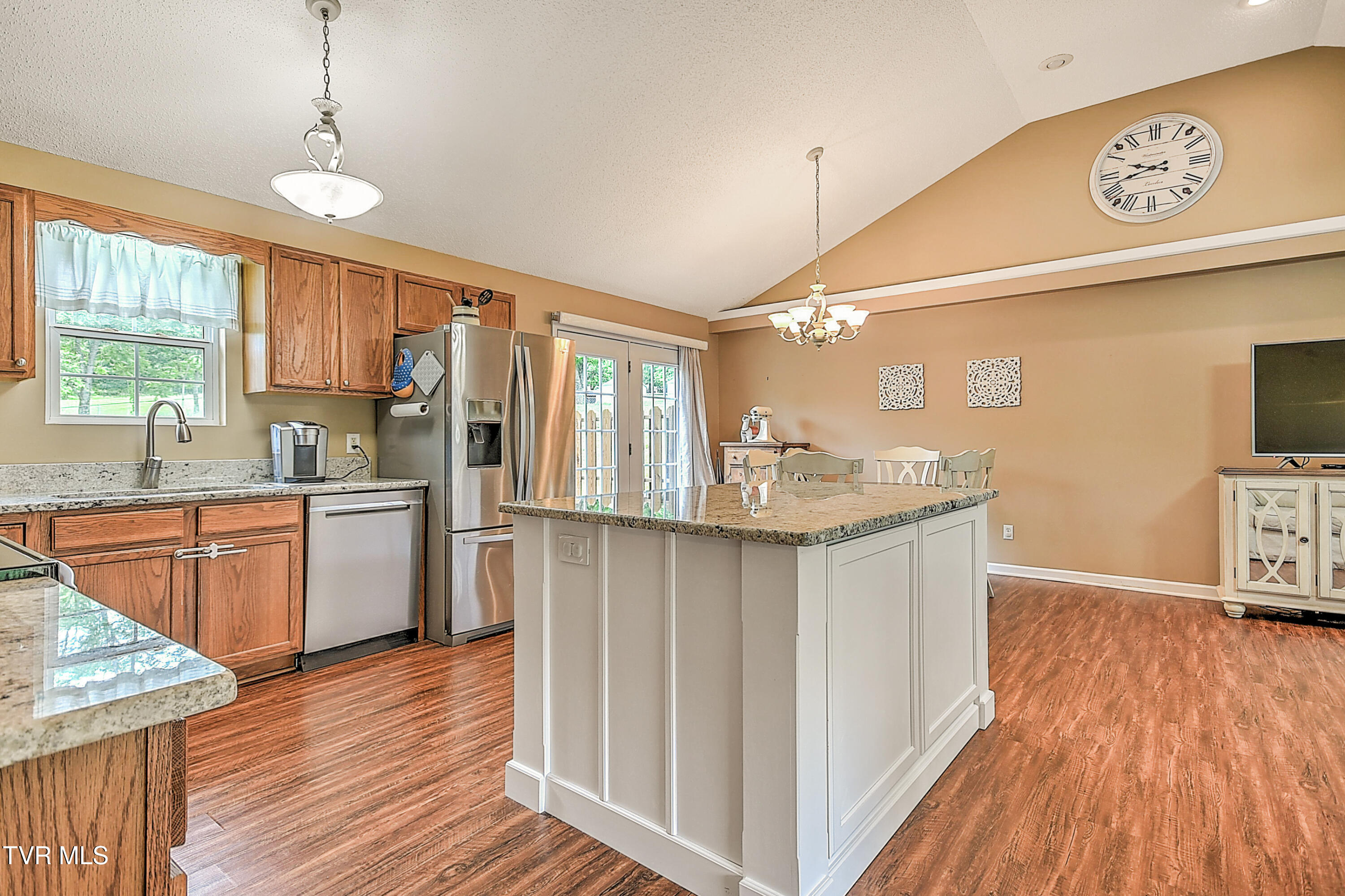 196 Keystone Drive, Blountville, Tennessee image 4