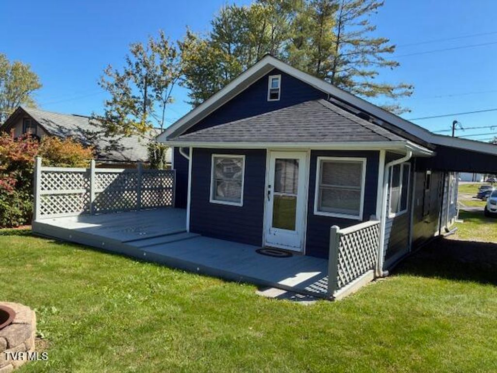 Photo of 405 Virginia Avenue, Wise, VA 24293 (MLS # 9986824)