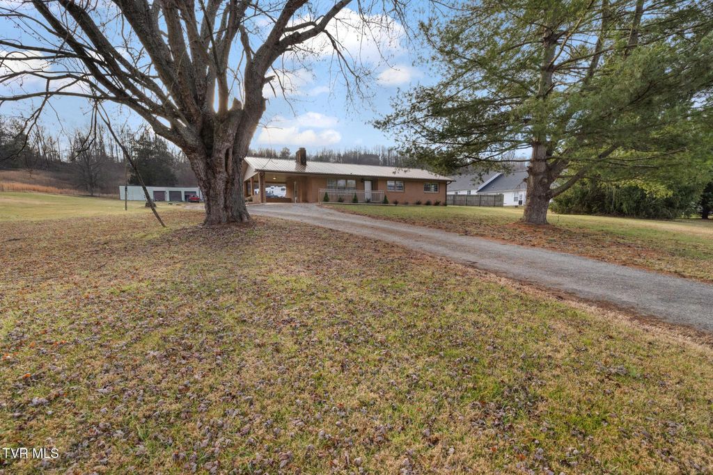 Photo of 118 Hilbert Circle, Jonesborough, TN 37659 (MLS # 9989969)