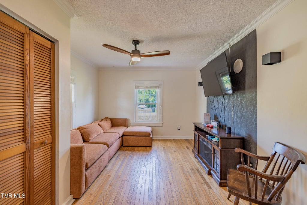 Photo of 314 Merry Drive, Elizabethton, TN 37643 (MLS # 9996294)