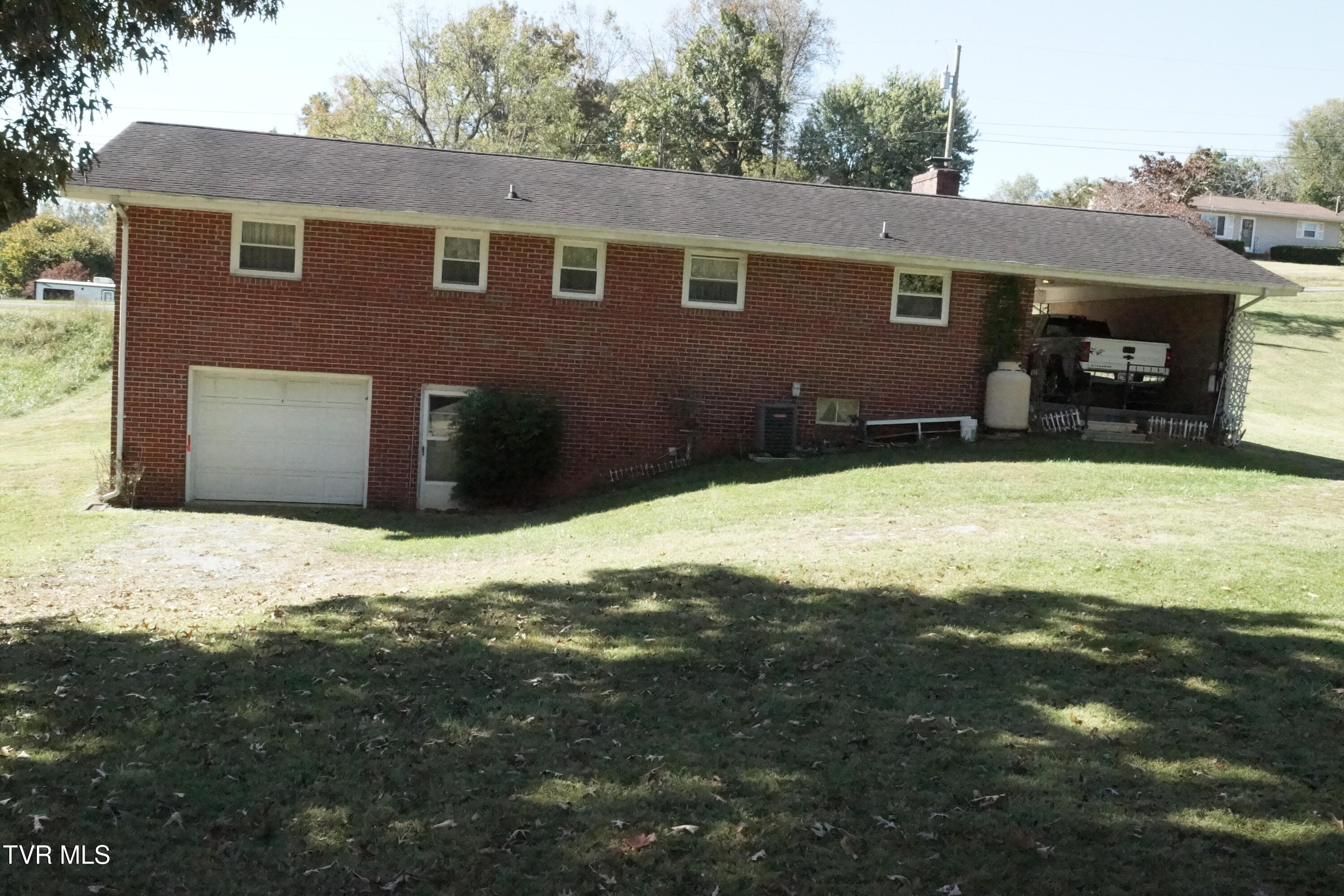 104 Aurora Road