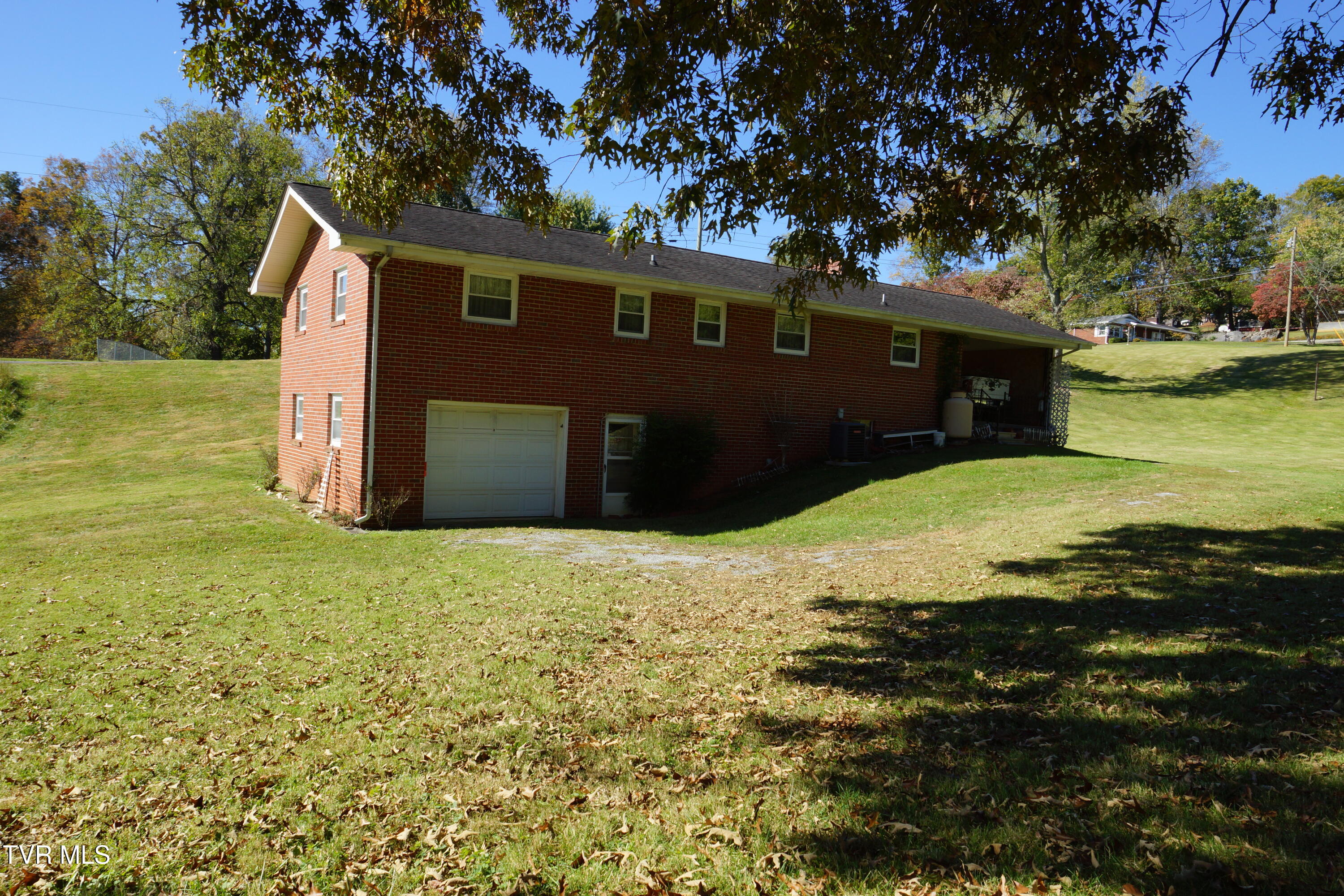 104 Aurora Road
