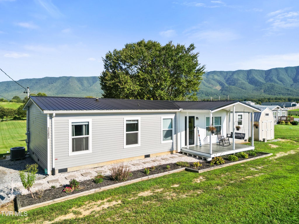 Photo of 3505 Sunnydale Road, Greeneville, TN 37743 (MLS # 10000837)