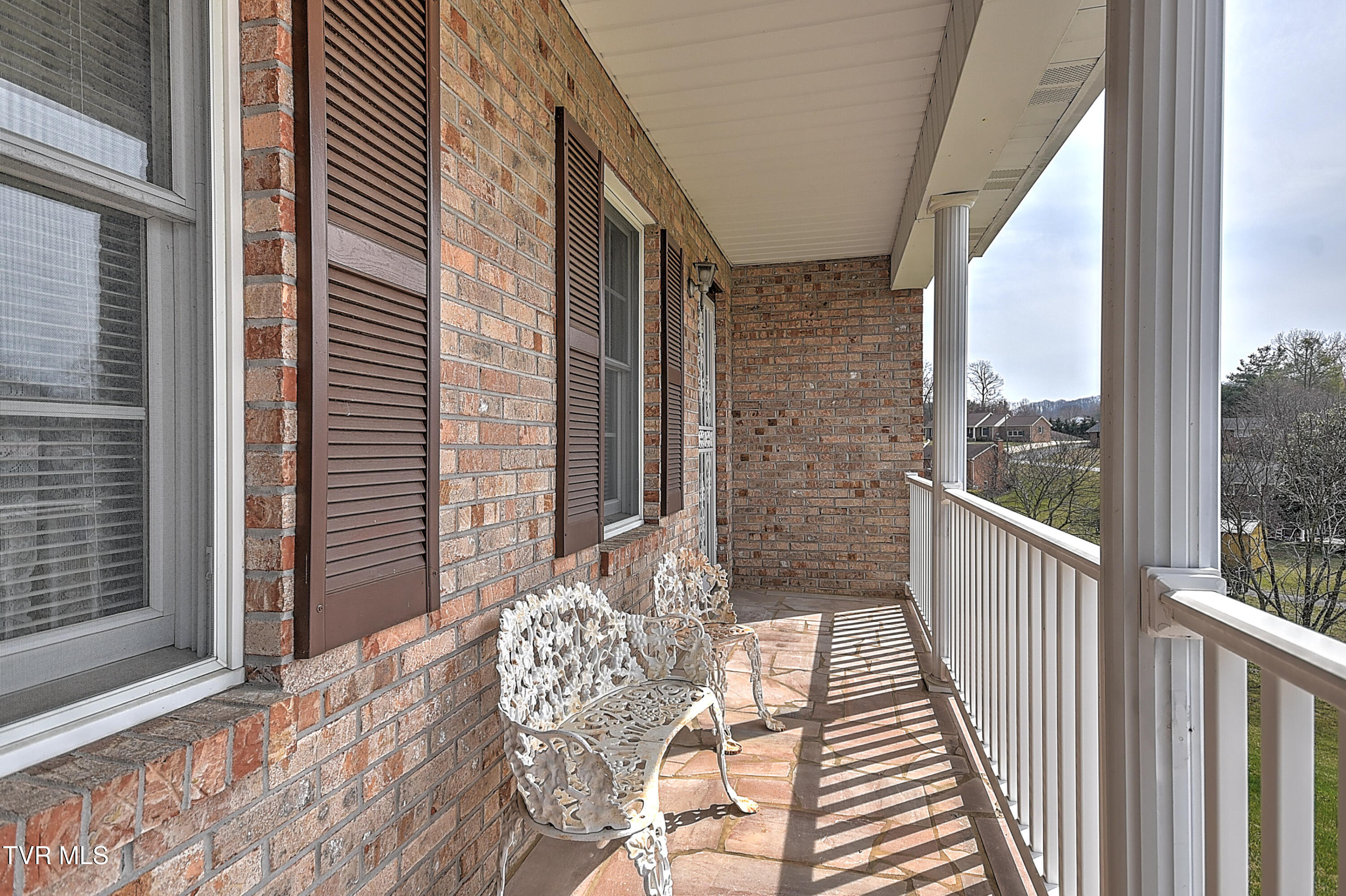 155 Flintlock Circle, Bristol, Virginia image 2