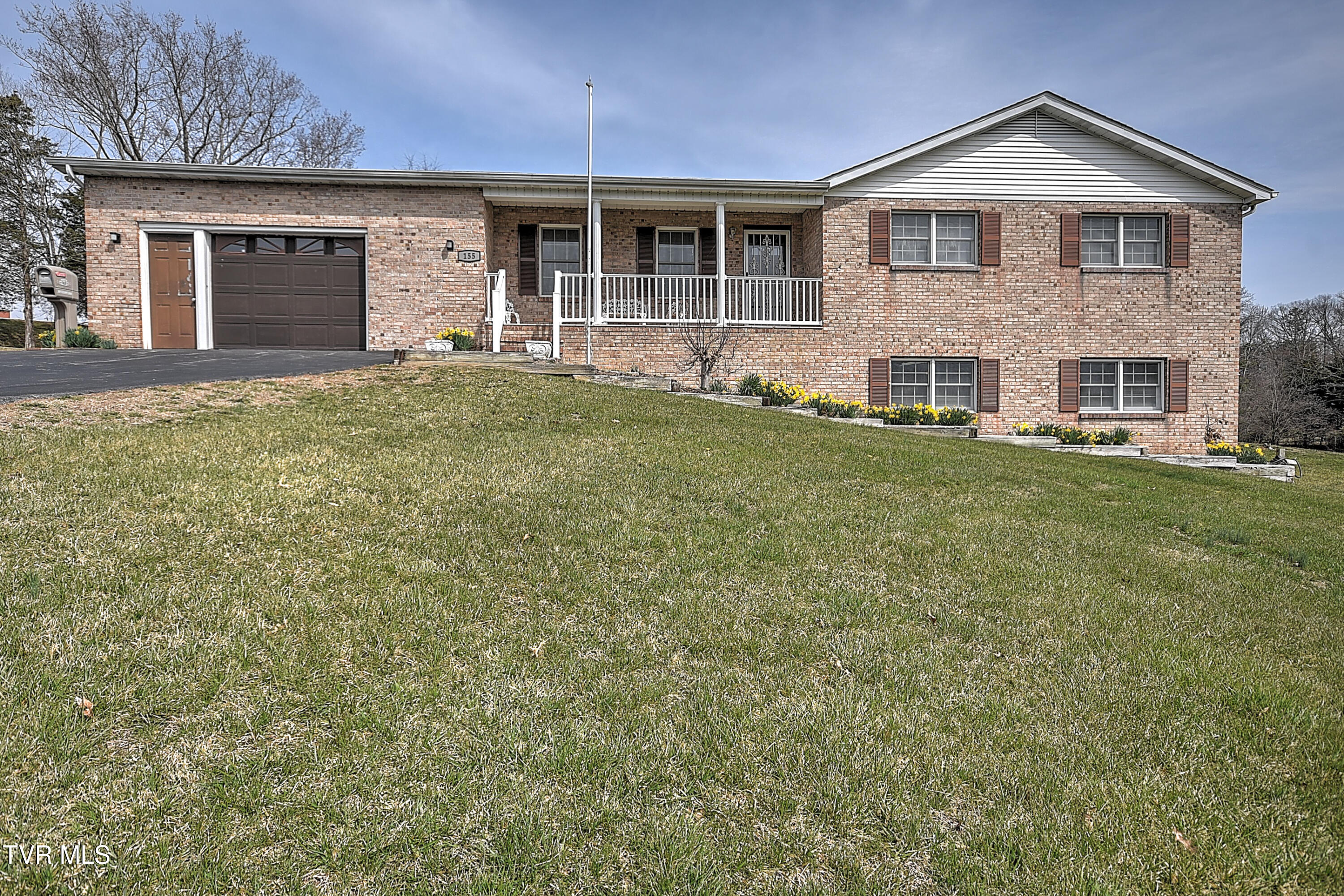 155 Flintlock Circle, Bristol, Virginia image 1