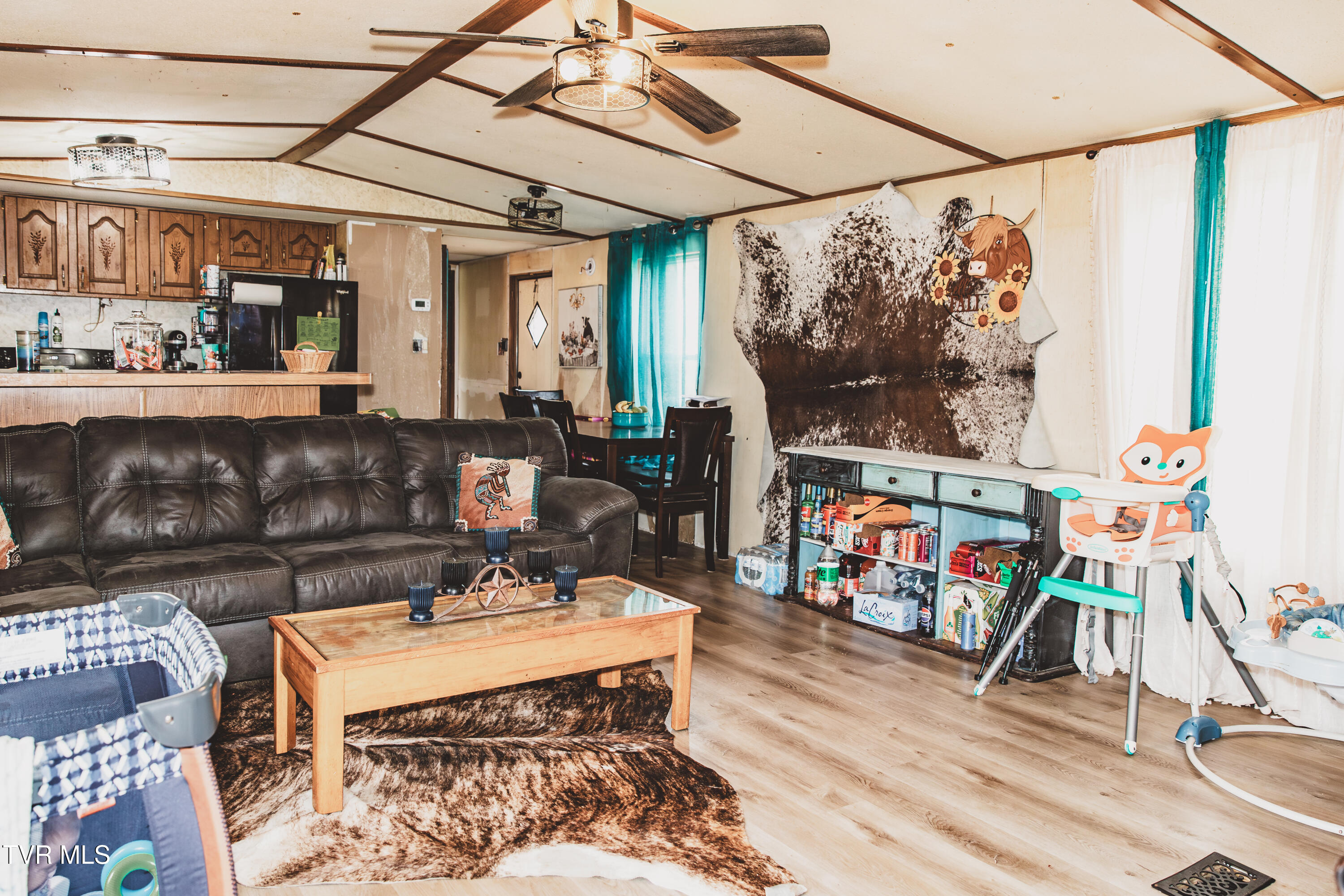 2094 Indian Creek Road, Thorn Hill, Tennessee image 11