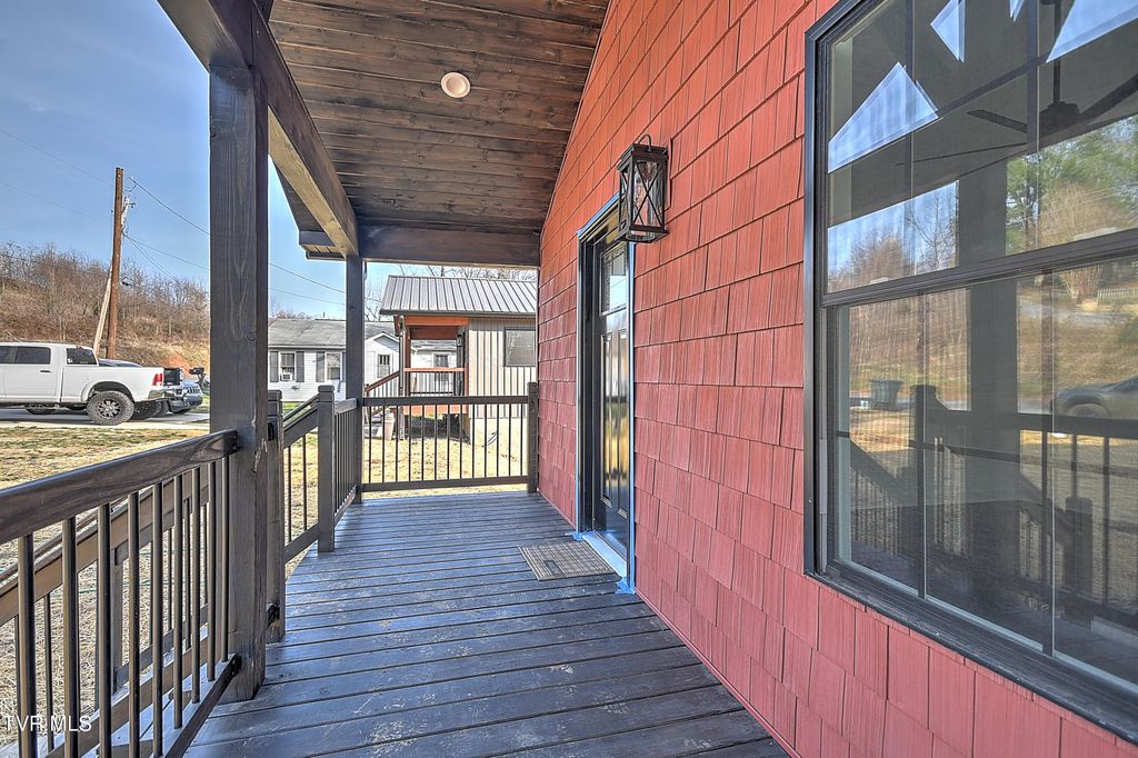 Photo of 143 Daniel Lane, Elizabethton, TN 37643 (MLS # 9991773)