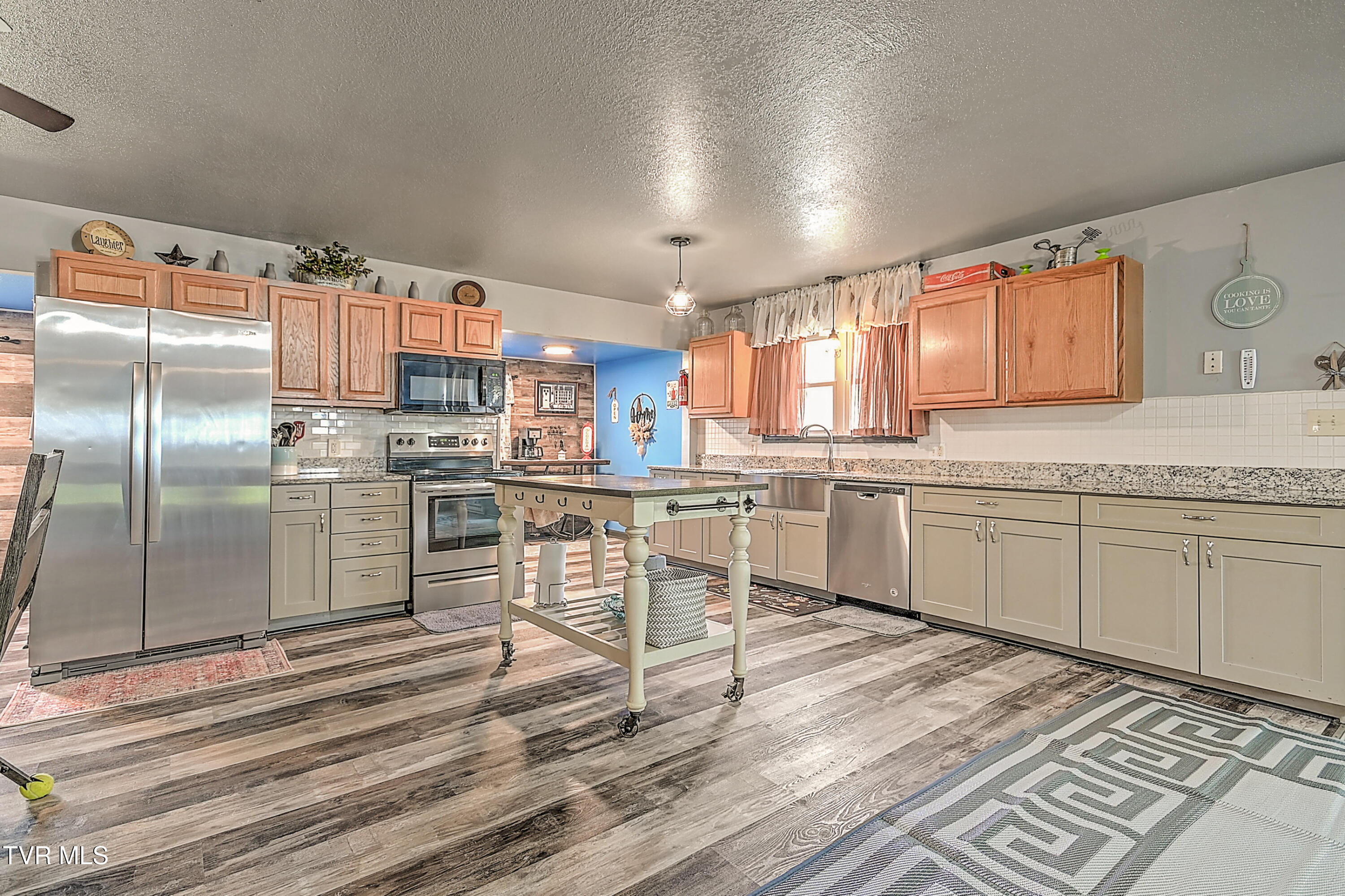 28375 Poor Valley Road, Saltville, Virginia image 10