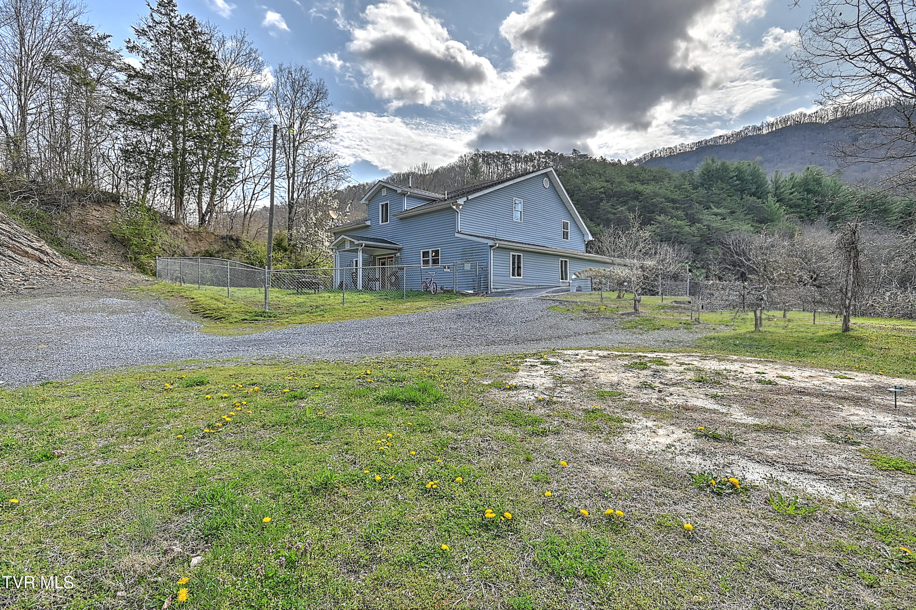 28375 Poor Valley Road, Saltville, Virginia image 50