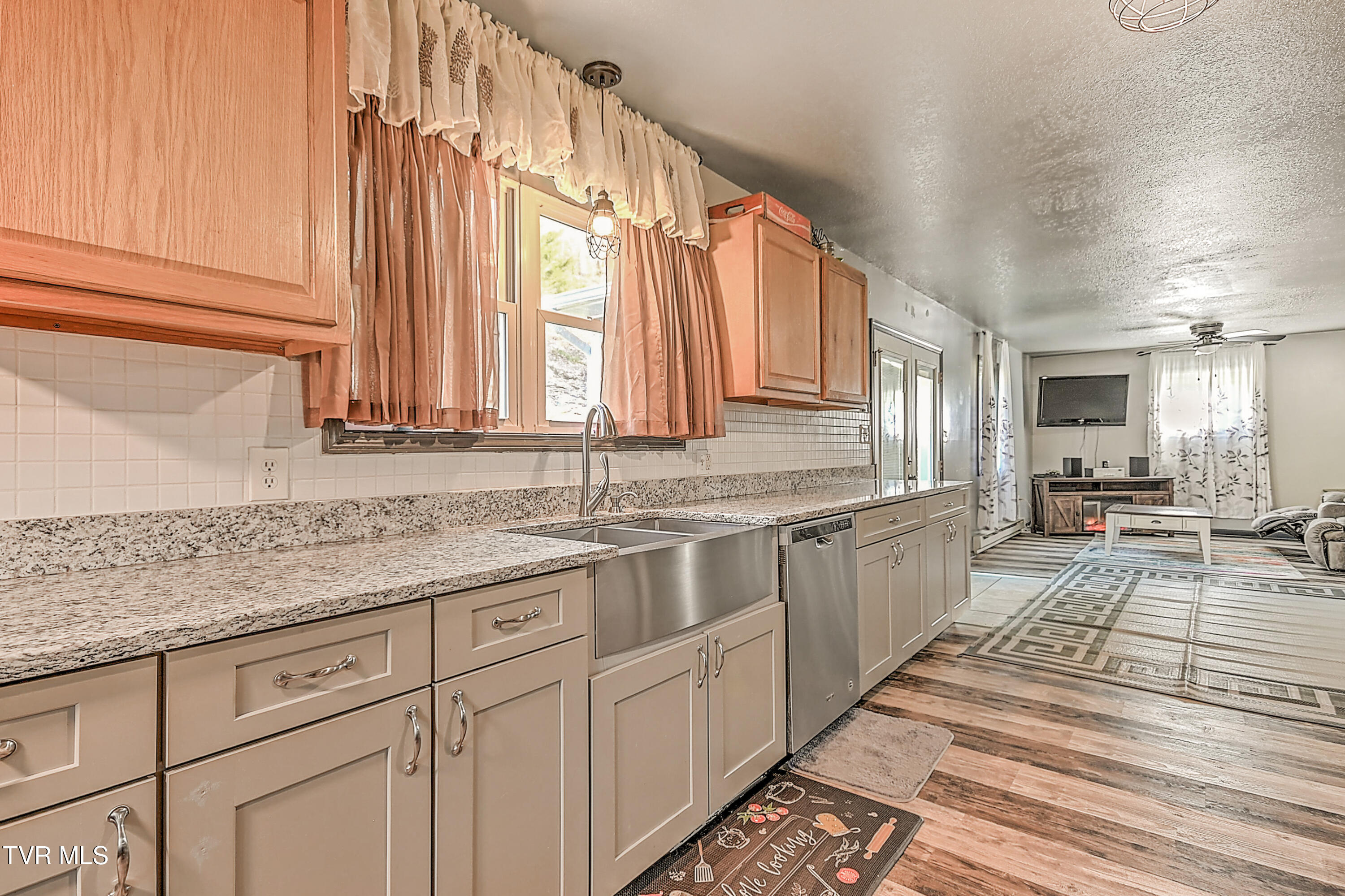 28375 Poor Valley Road, Saltville, Virginia image 11