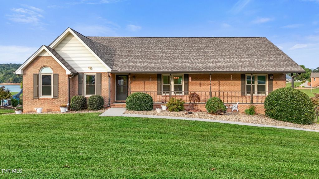 Photo of 4801 Harbor Drive, Morristown, TN 37814 (MLS # 9992192)