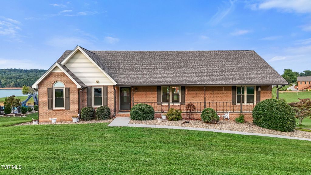 Photo of 4801 Harbor Drive, Morristown, TN 37814 (MLS # 9992192)
