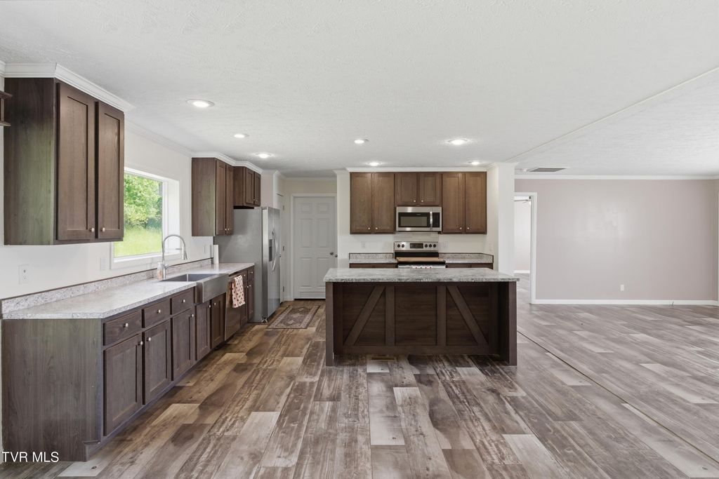 Photo of 530 Horseshoe Bend Road, Jonesborough, TN 37659 (MLS # 9995399)