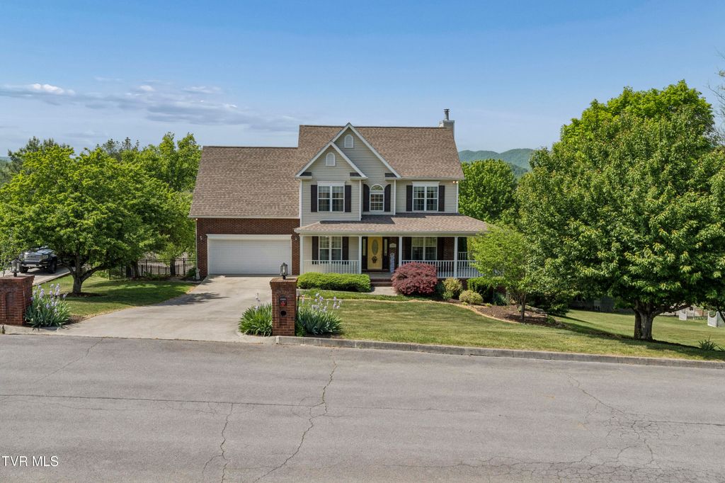 Photo of 208 Briarfield Drive, Kingsport, TN 37660 (MLS # 9994591)
