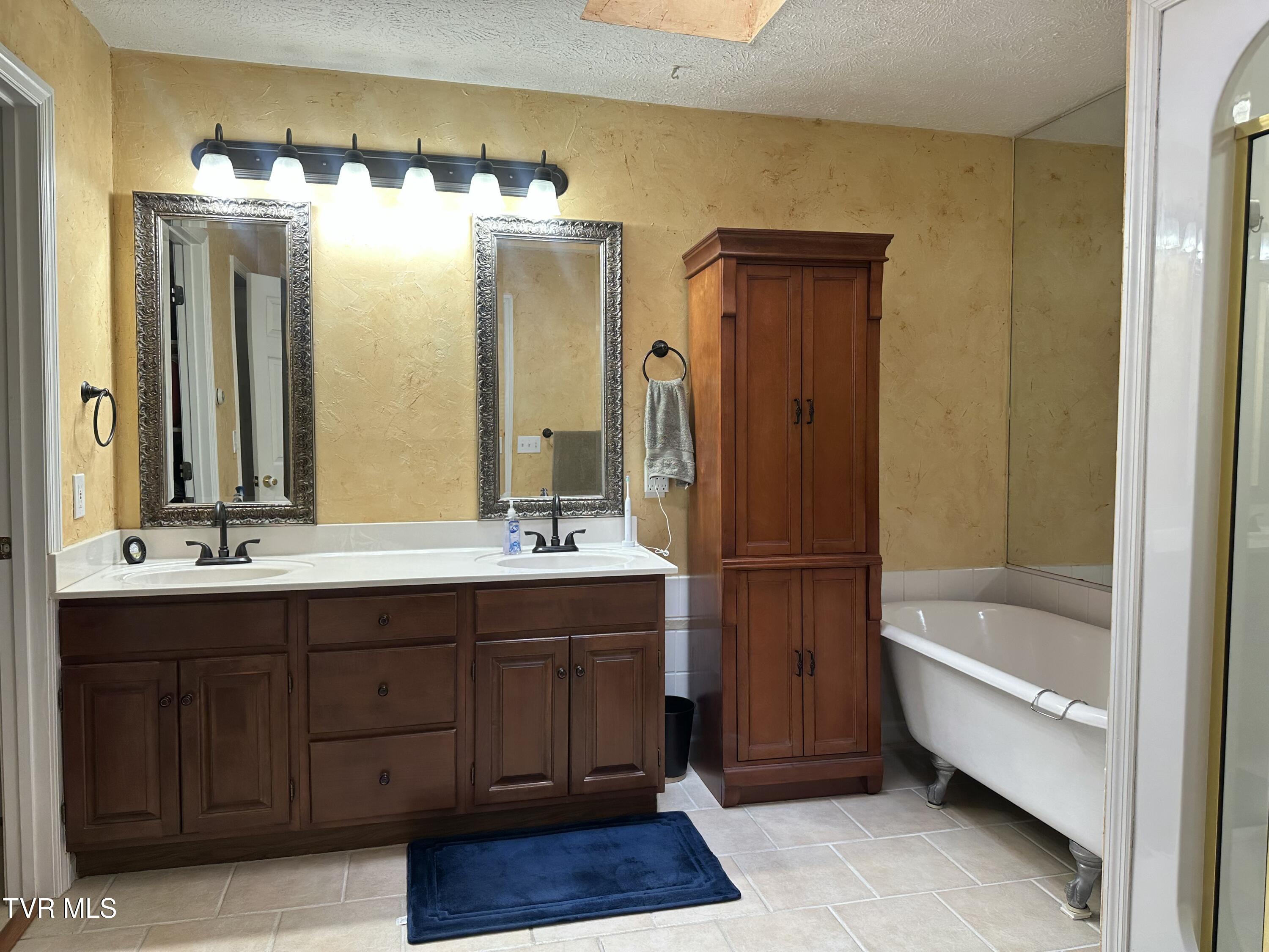 390 Springdale Drive, Bristol, Tennessee image 37