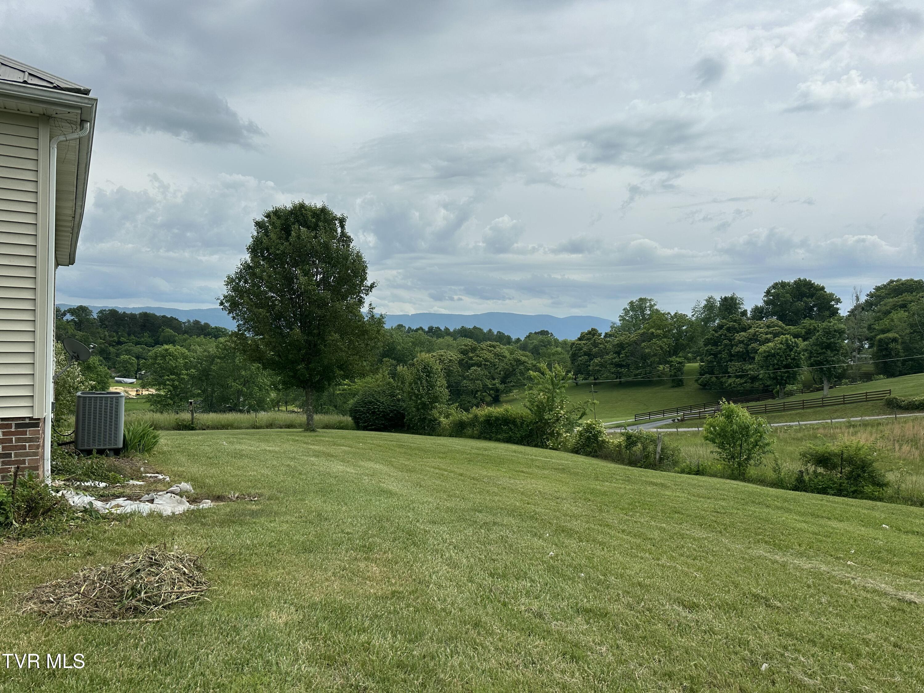 390 Springdale Drive, Bristol, Tennessee image 48