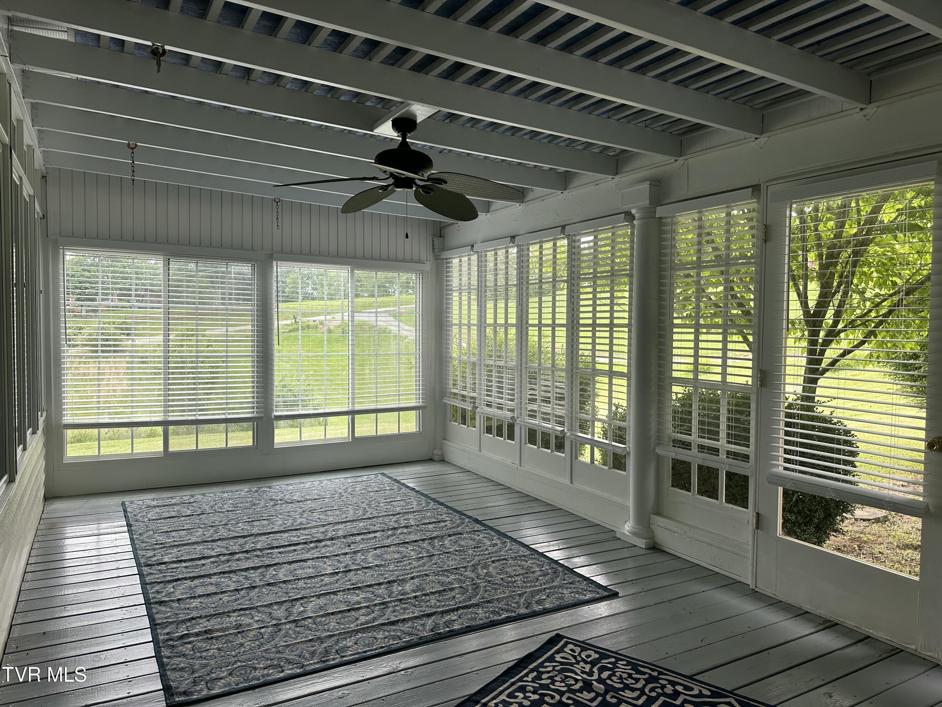 390 Springdale Drive, Bristol, Tennessee image 8